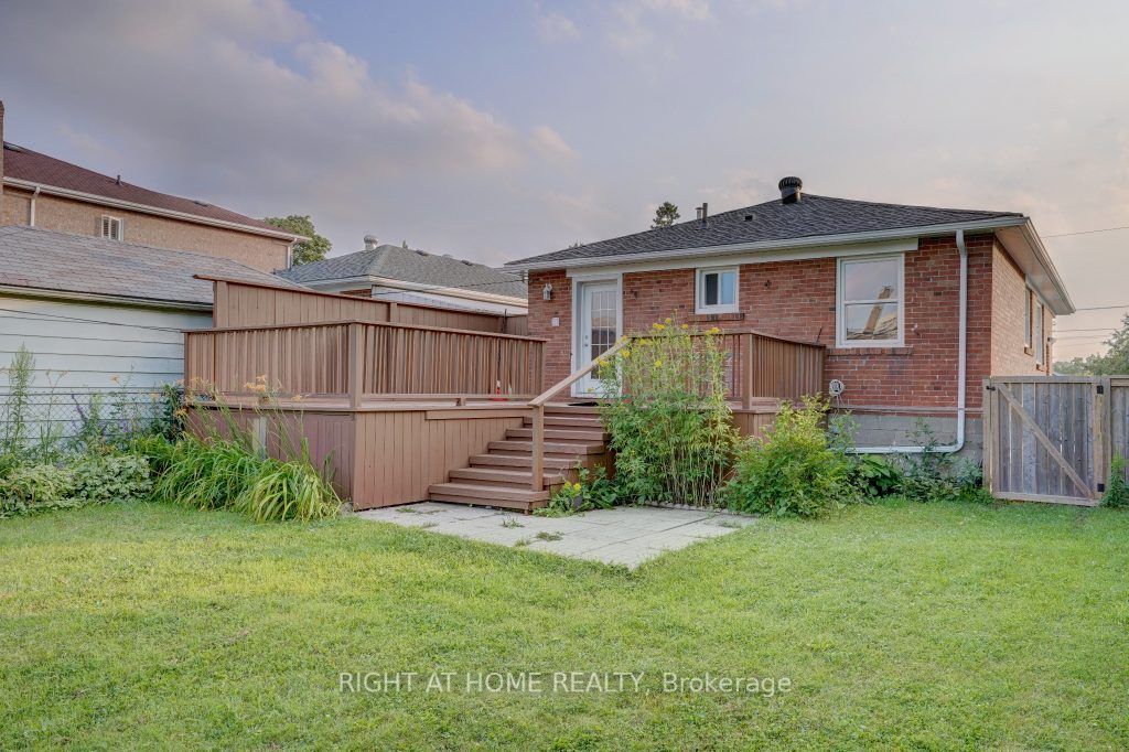 91 Hart Avenue