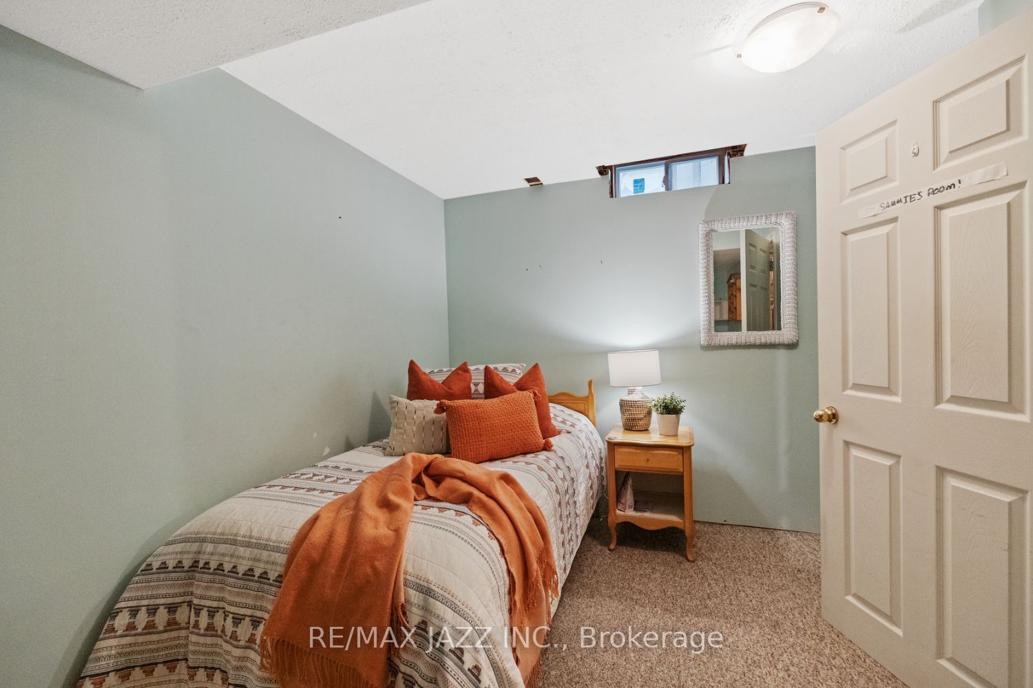 788 Attersley Dr