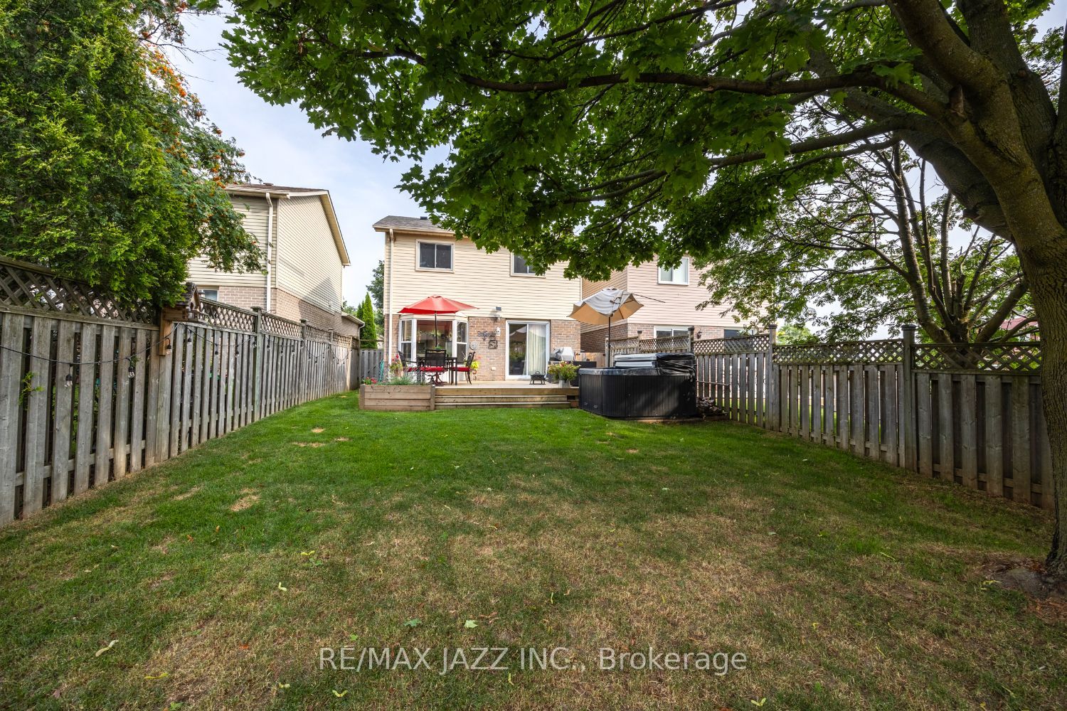 788 Attersley Dr