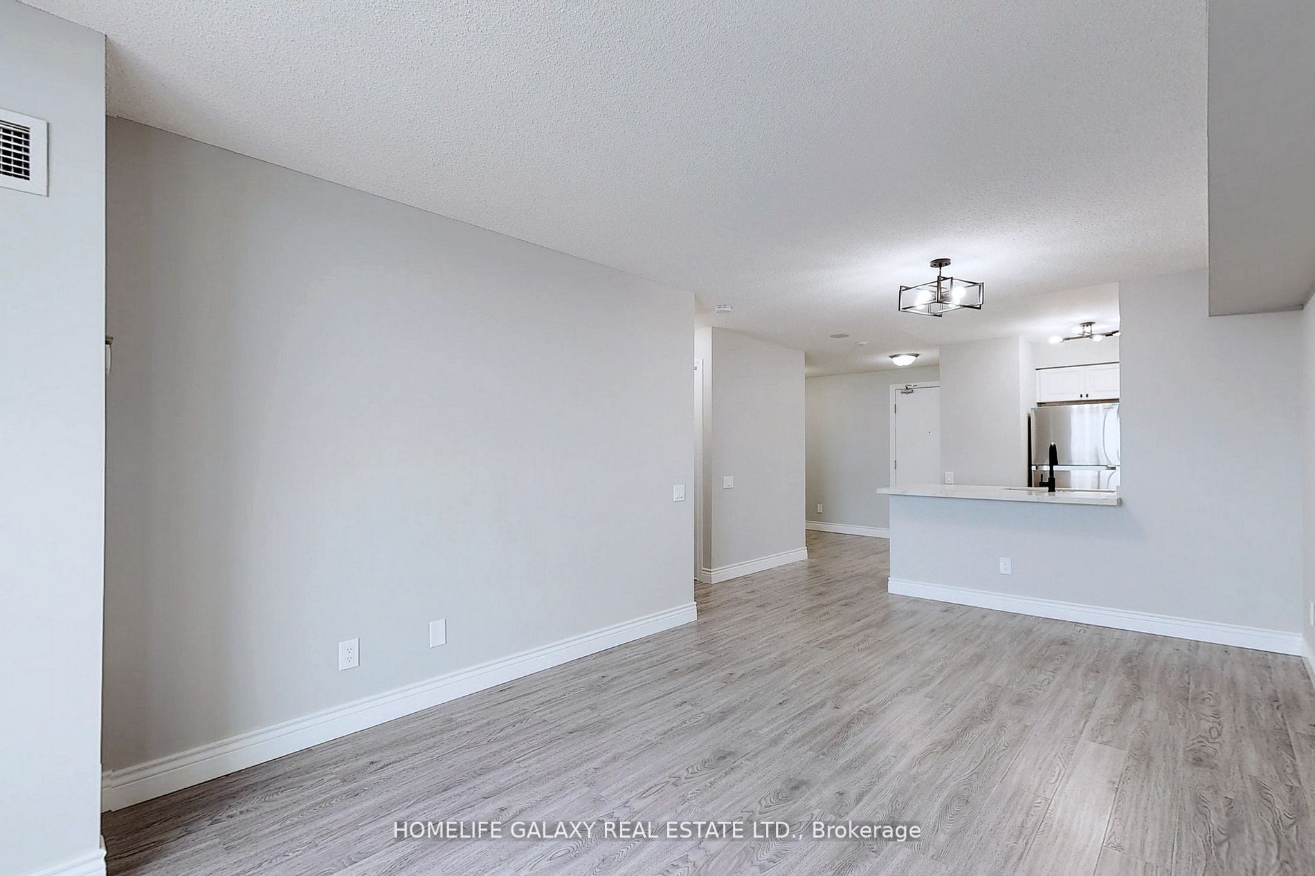 61 Town Centre Crt, #1907
