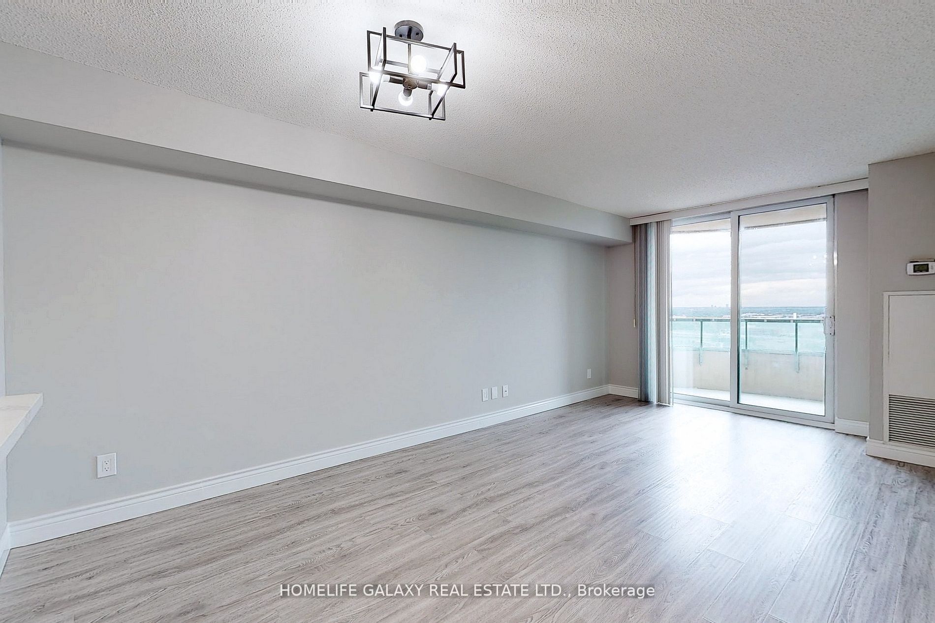 61 Town Centre Crt, #1907