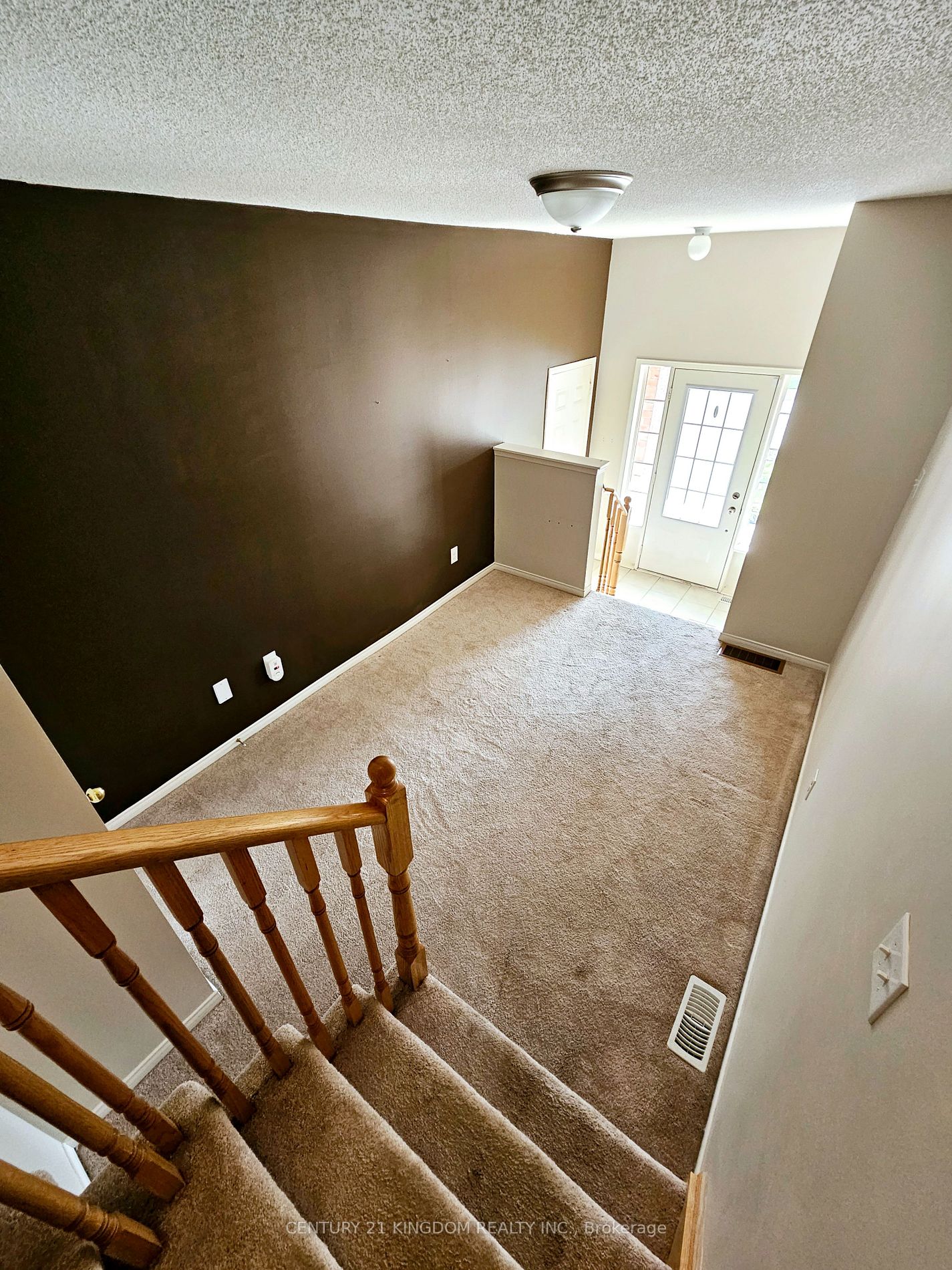 3 Chaston Rd