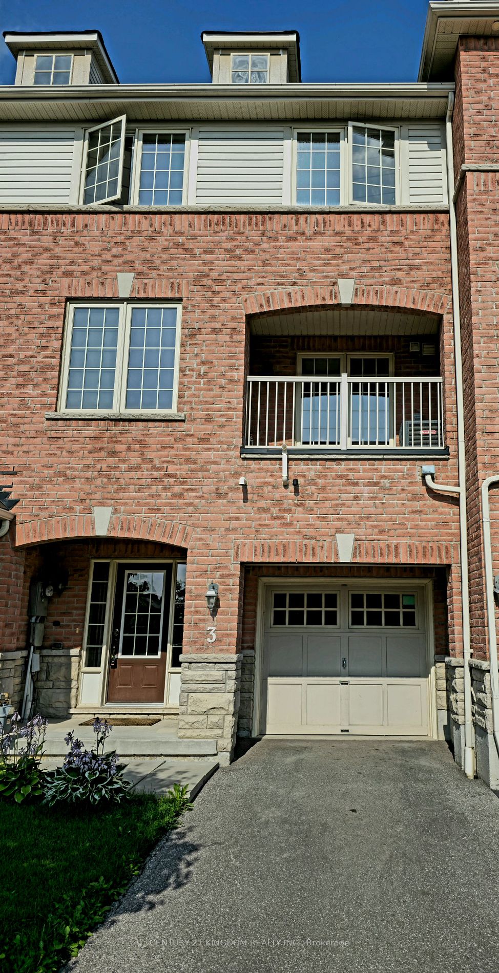 3 Chaston Rd