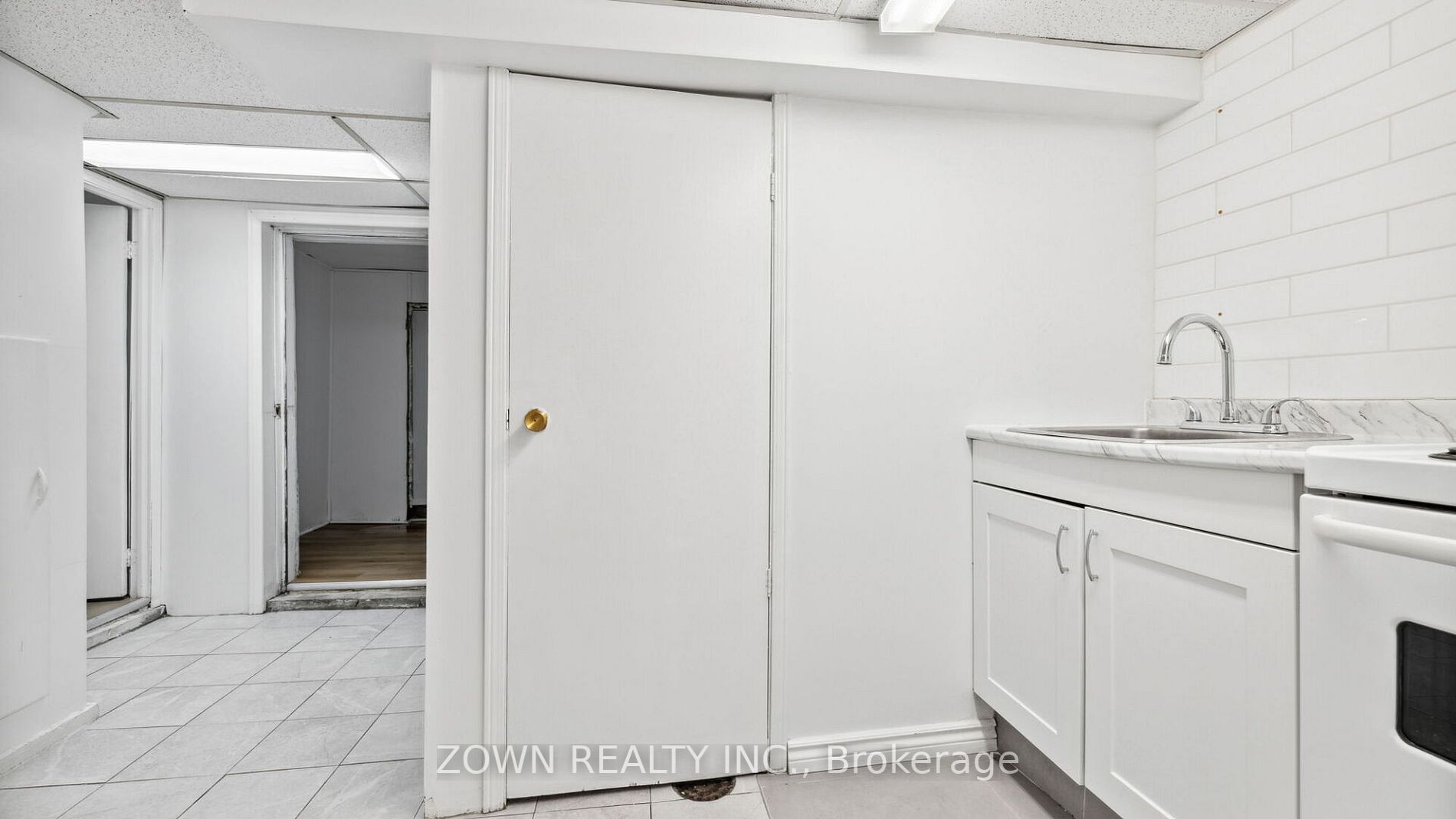 5 Elba Ave