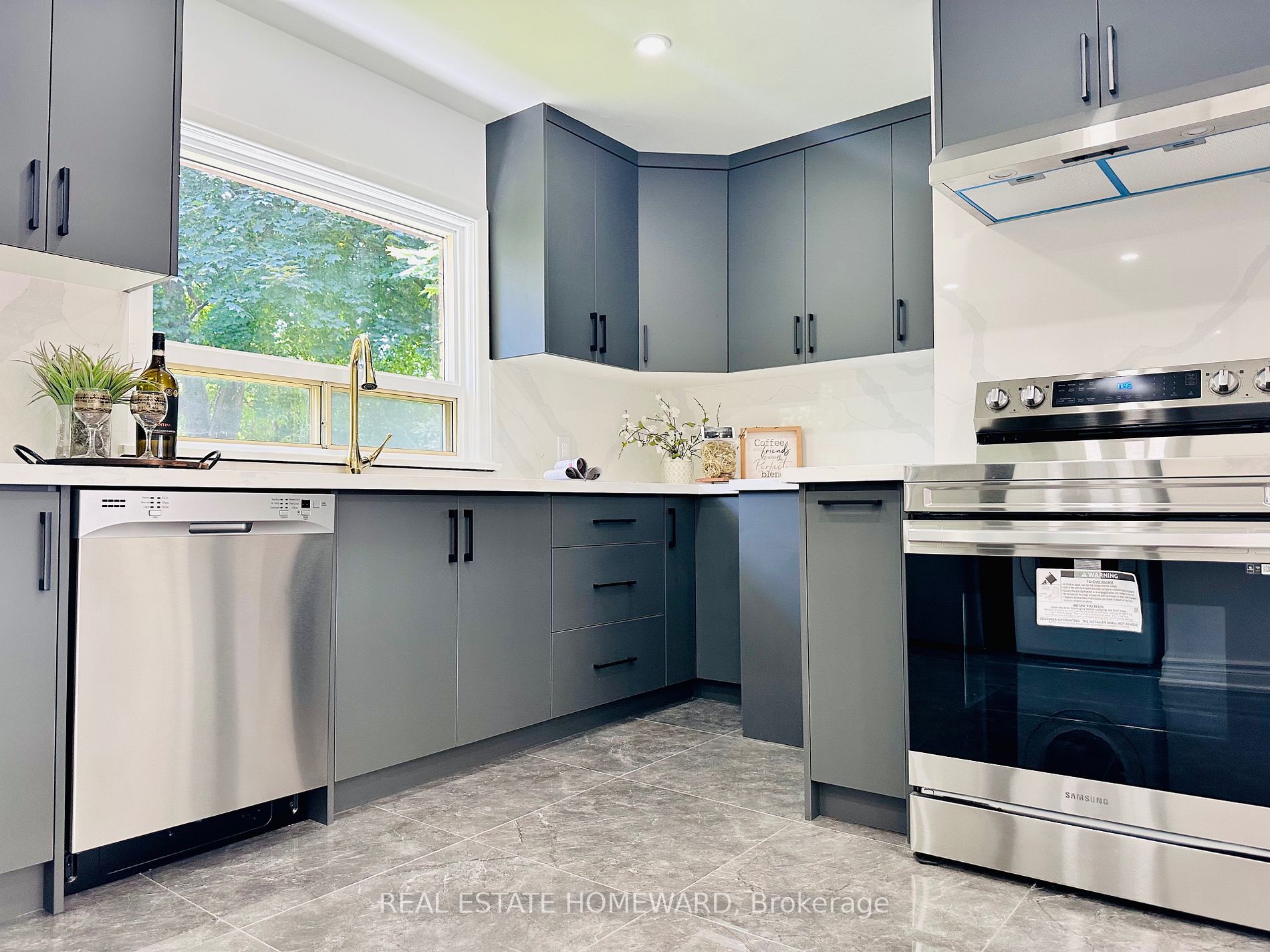 53 Miramar Cres