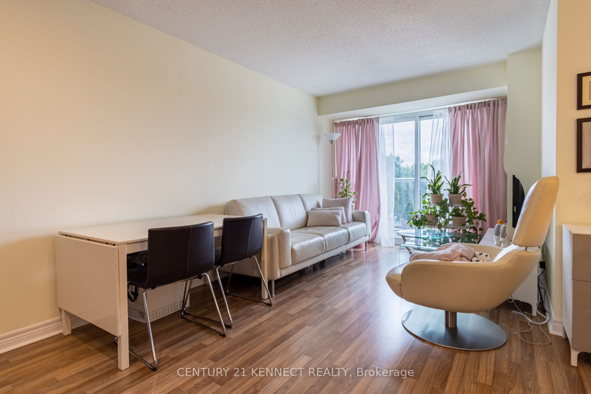 60 Town Centre Crt, #509