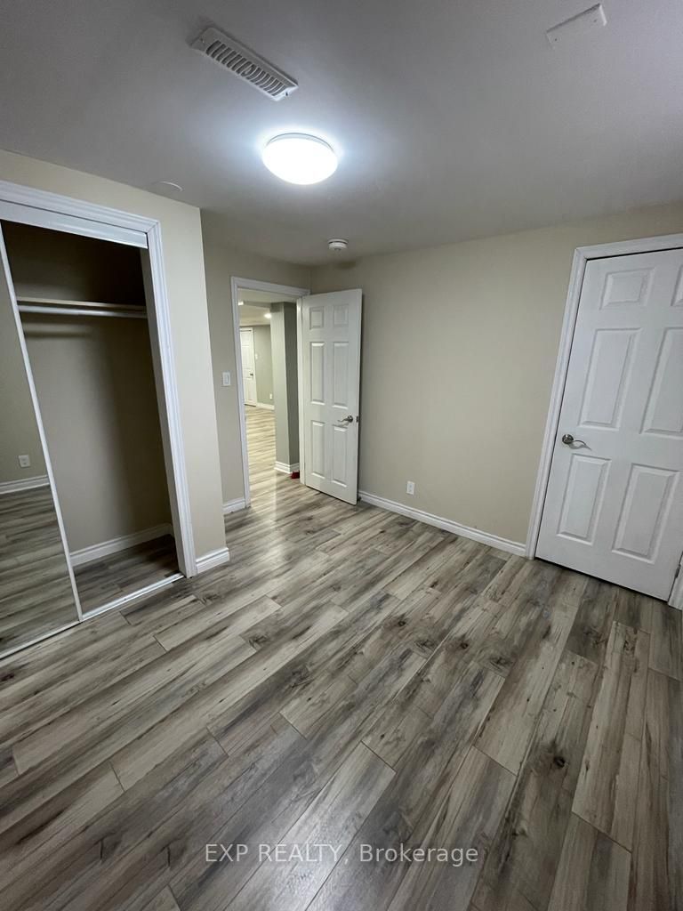 43 Pogson Drive W