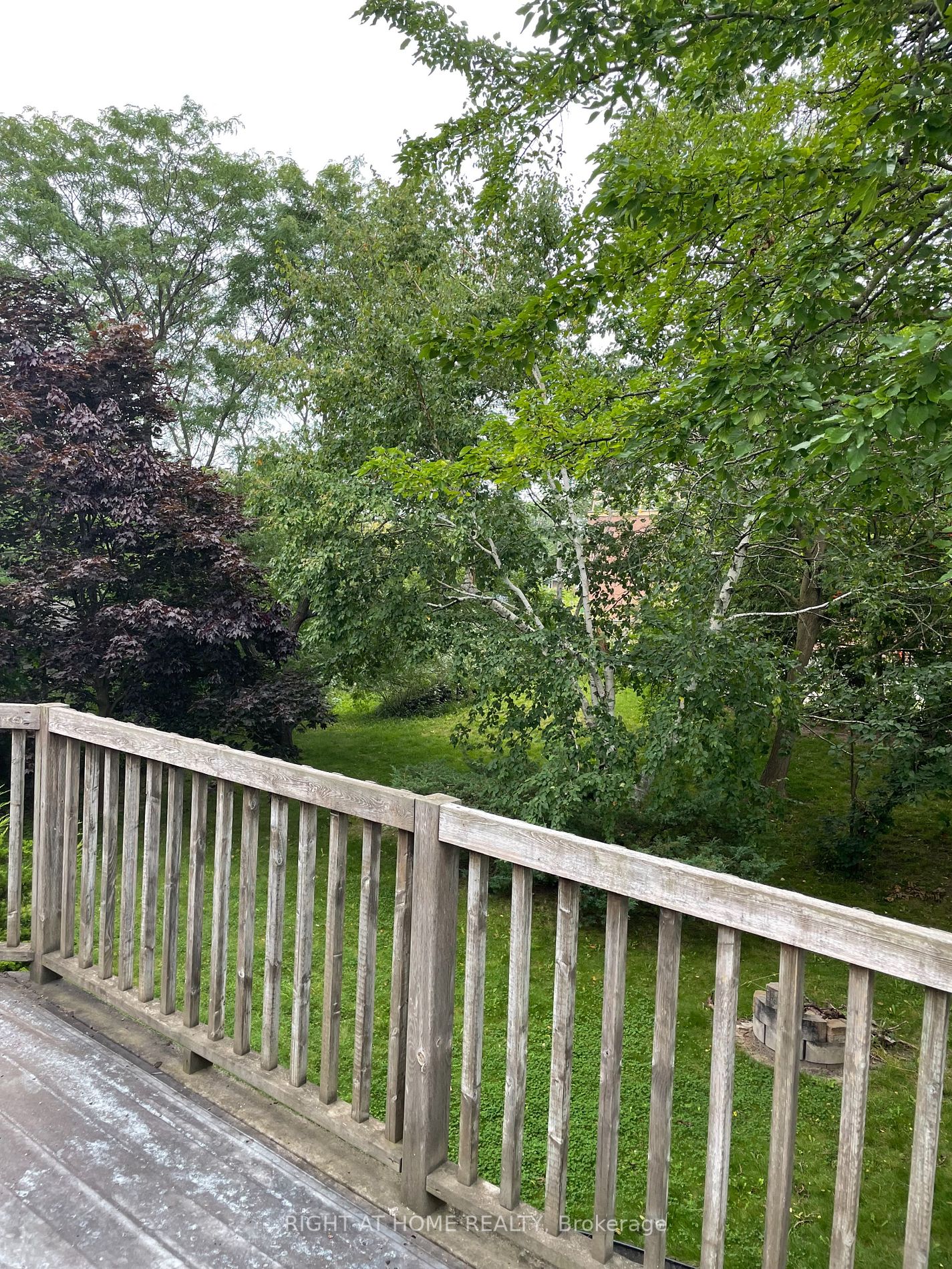 144 Hillcrest Dr