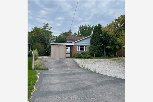 144 Hillcrest Dr, Whitby