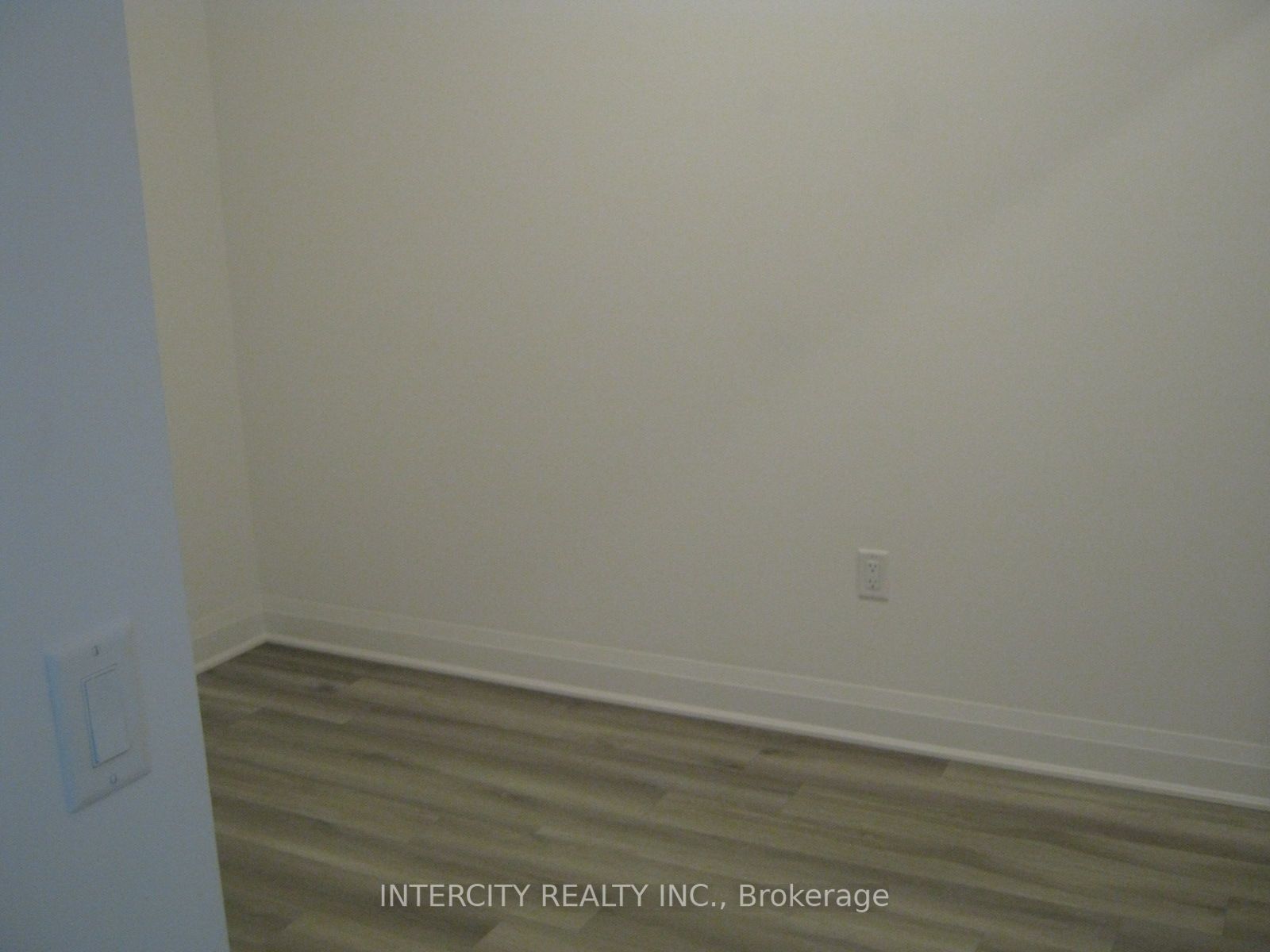 3220 Sheppard Ave E, #410
