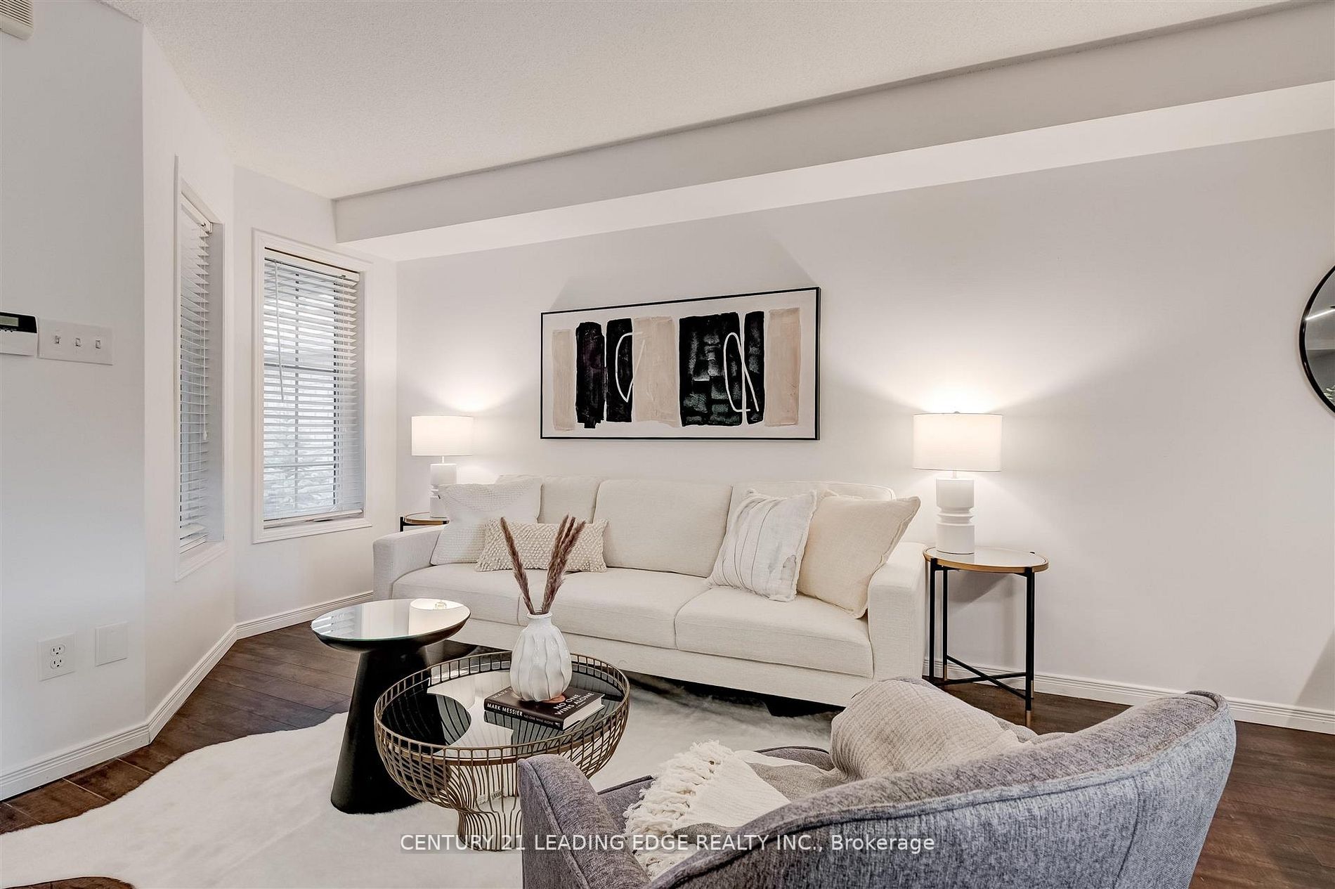 215 Andona Crescent