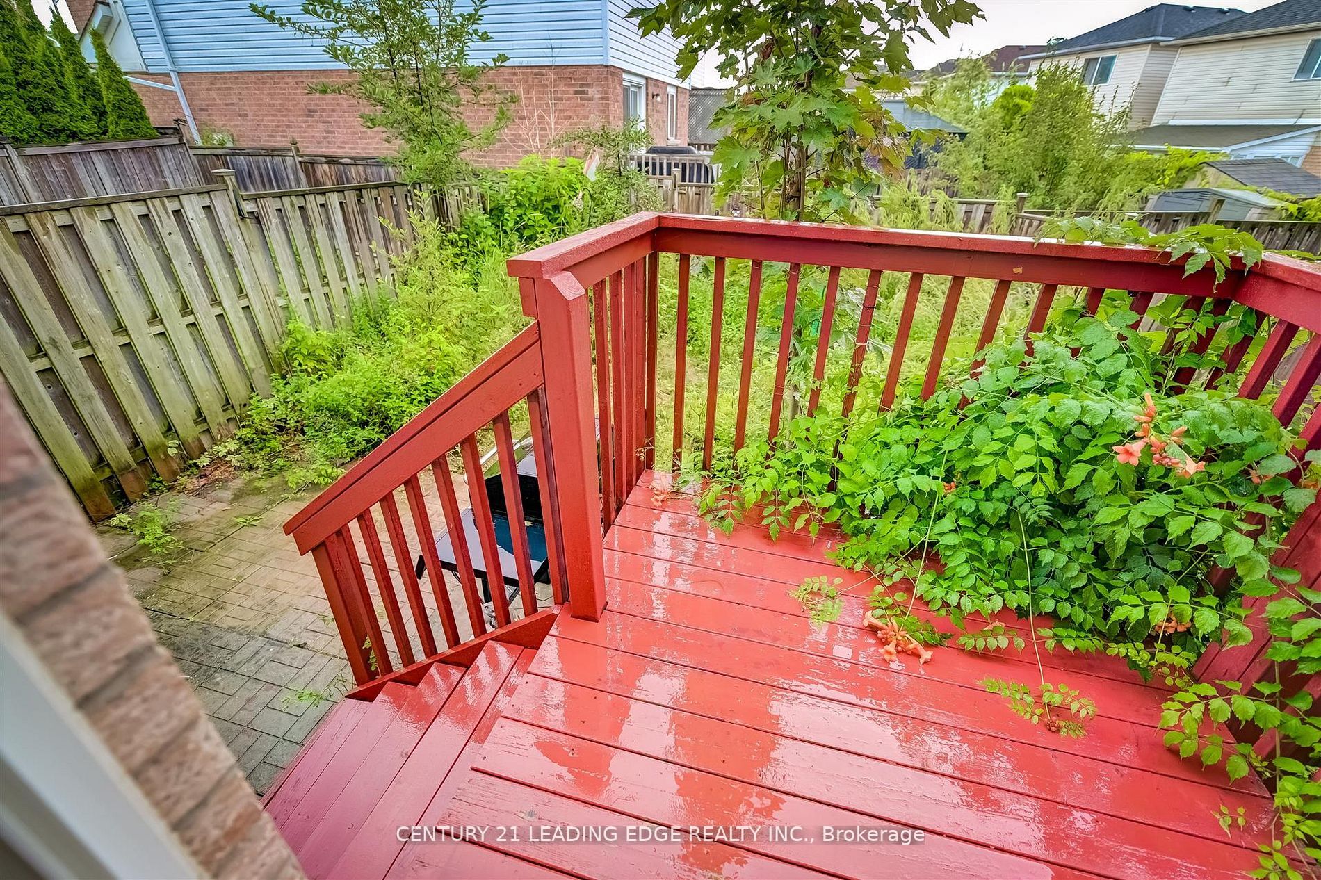 215 Andona Crescent