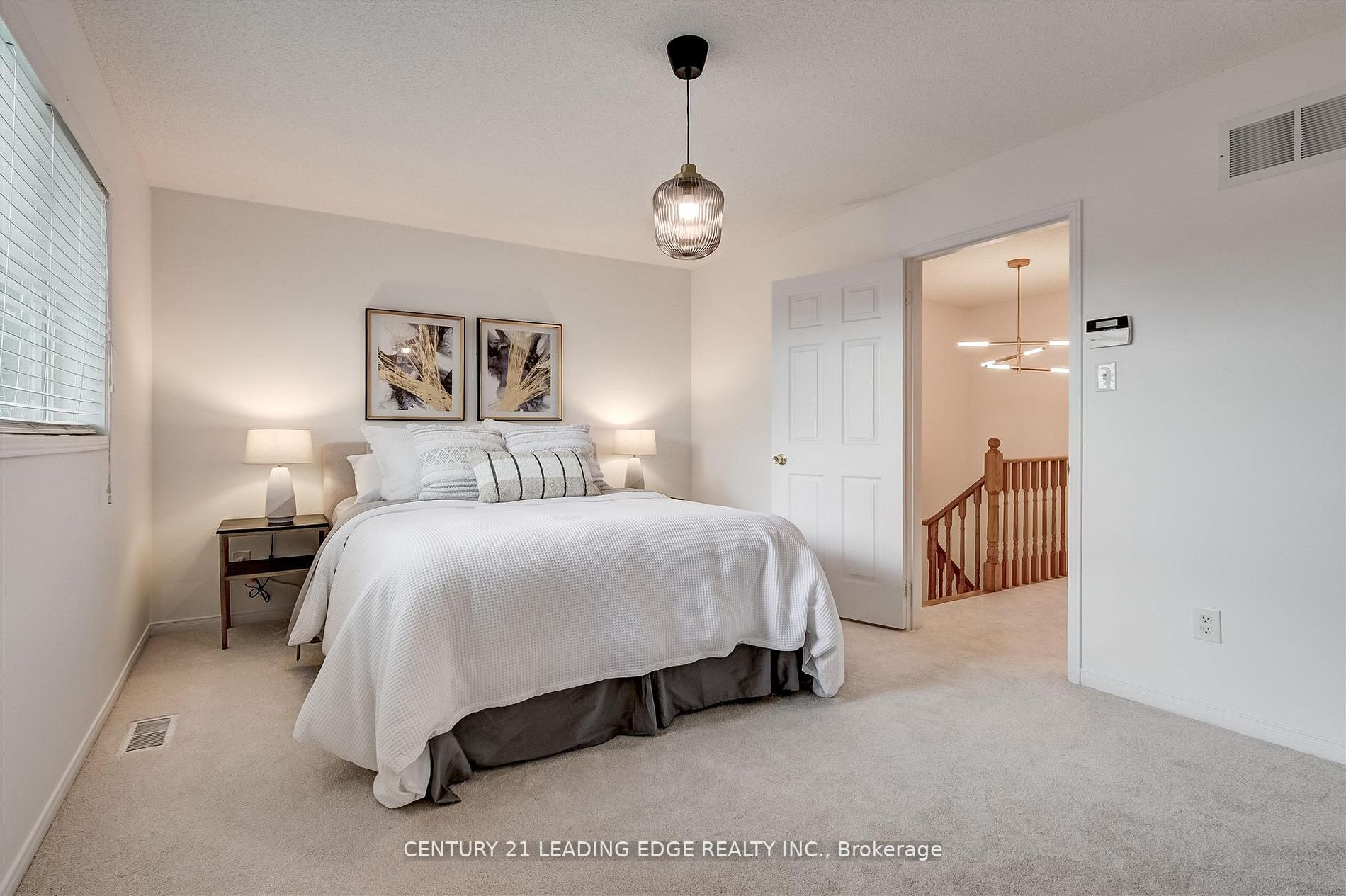 215 Andona Crescent