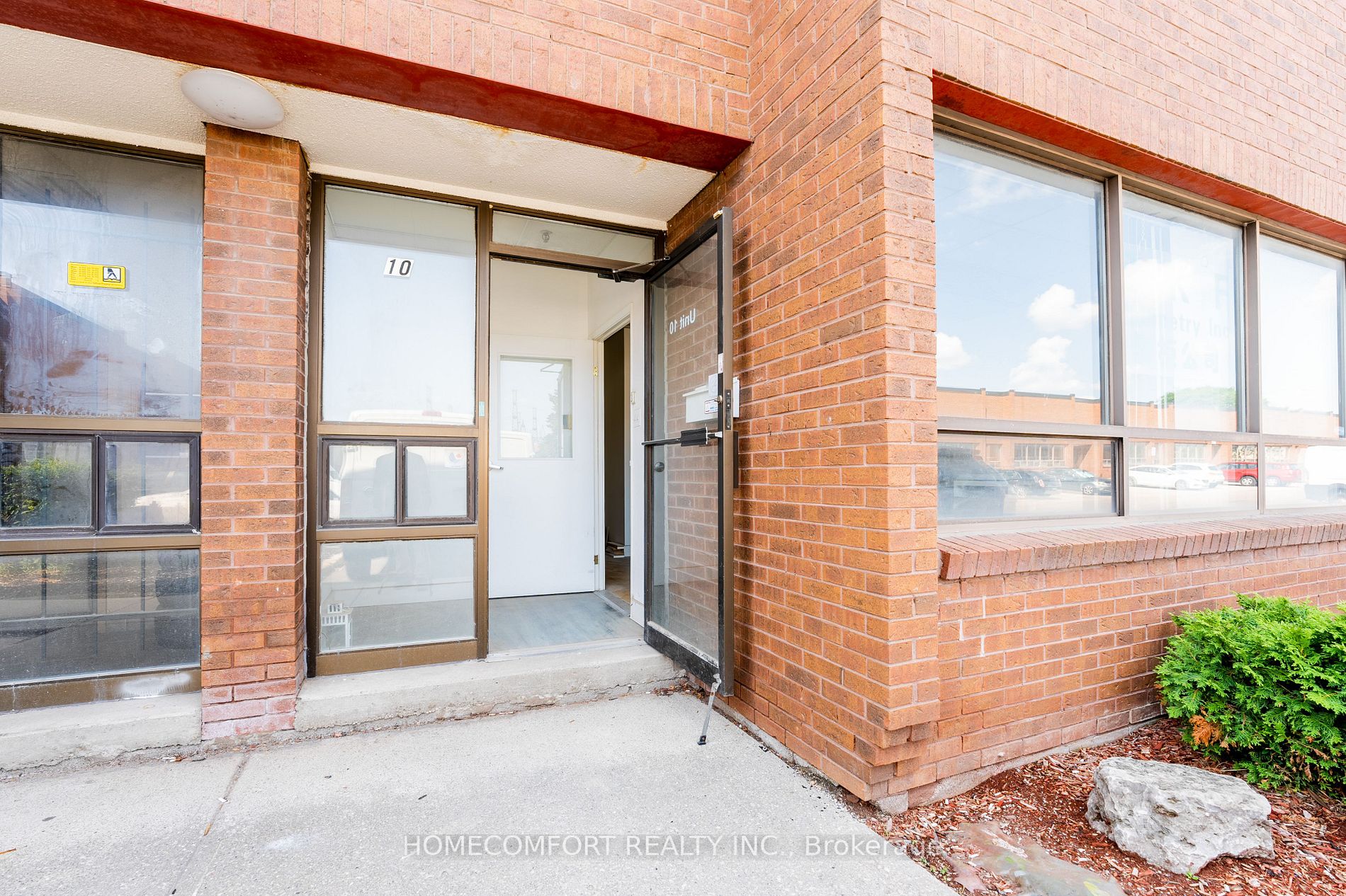 75 Milliken Blvd, #10