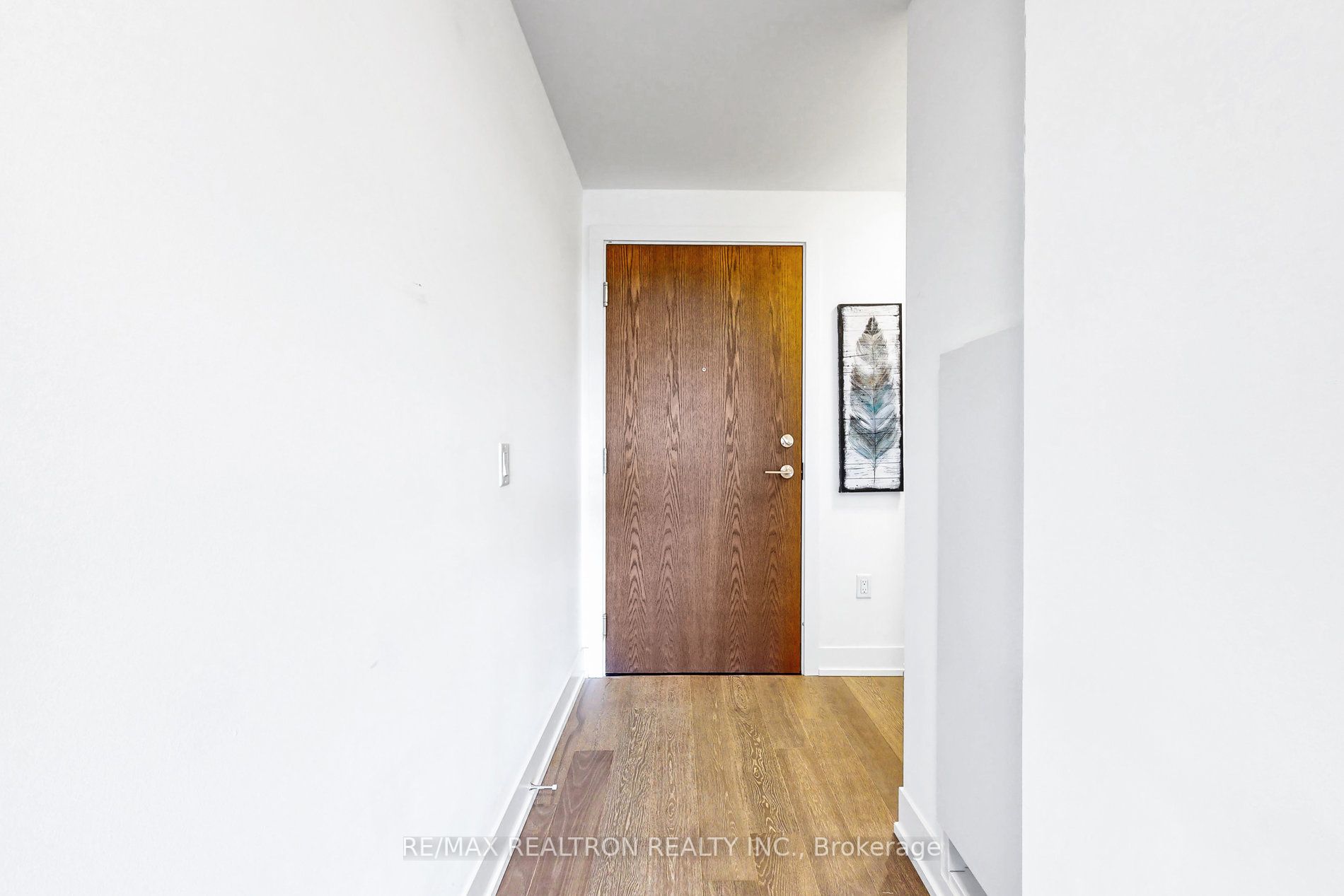 1331 Queen St E, #511