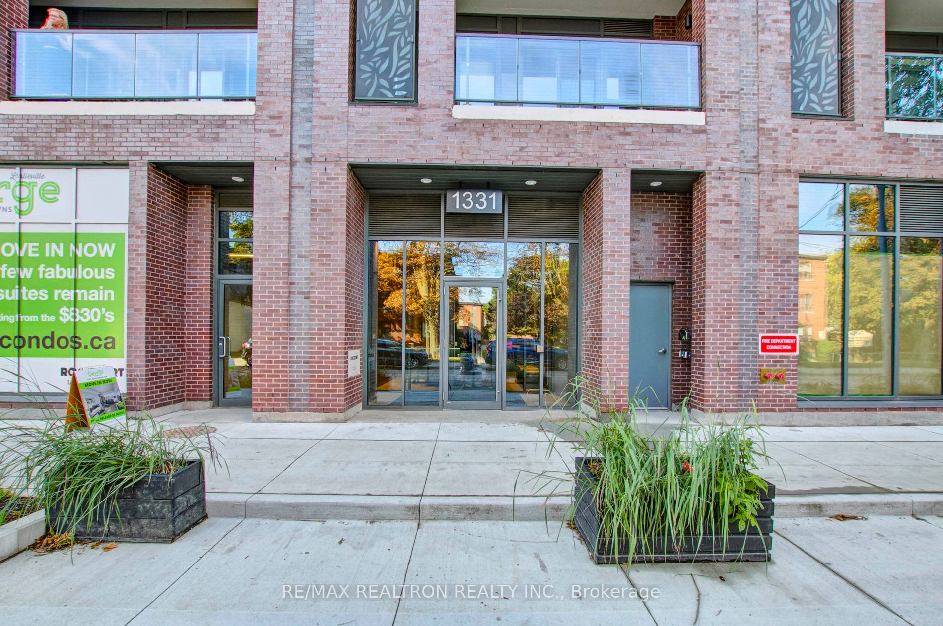 1331 Queen St E, #511