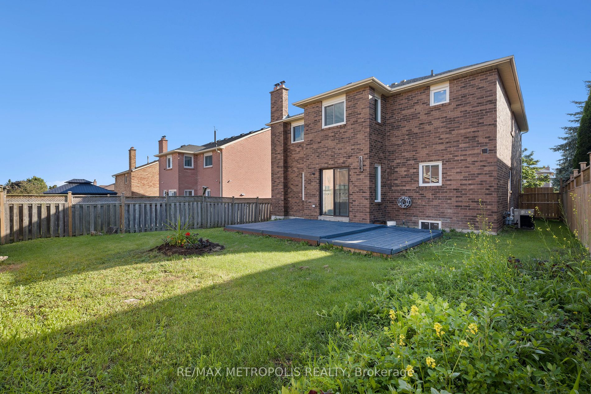 33 Wilce Dr