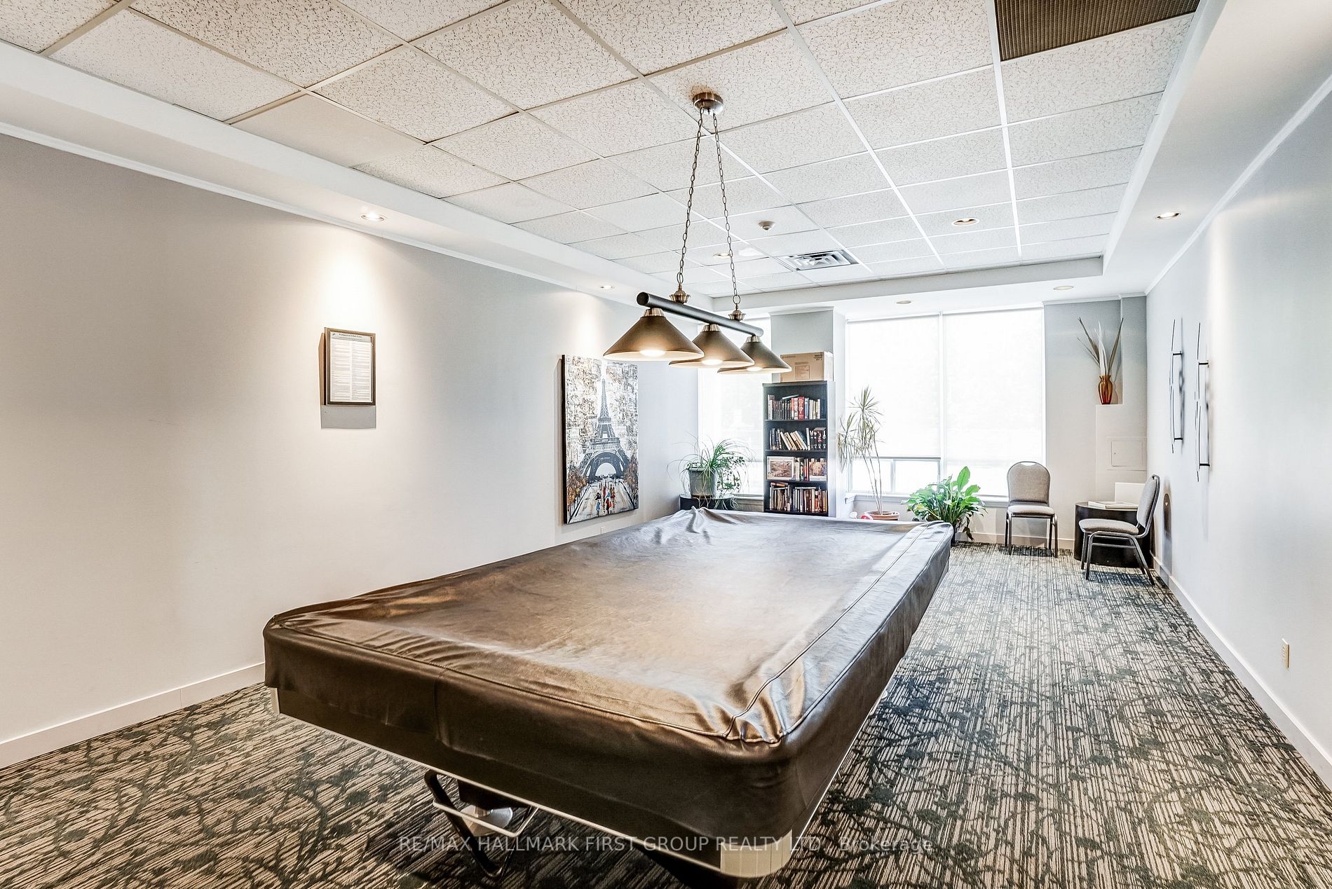 711 Rossland Rd, #501