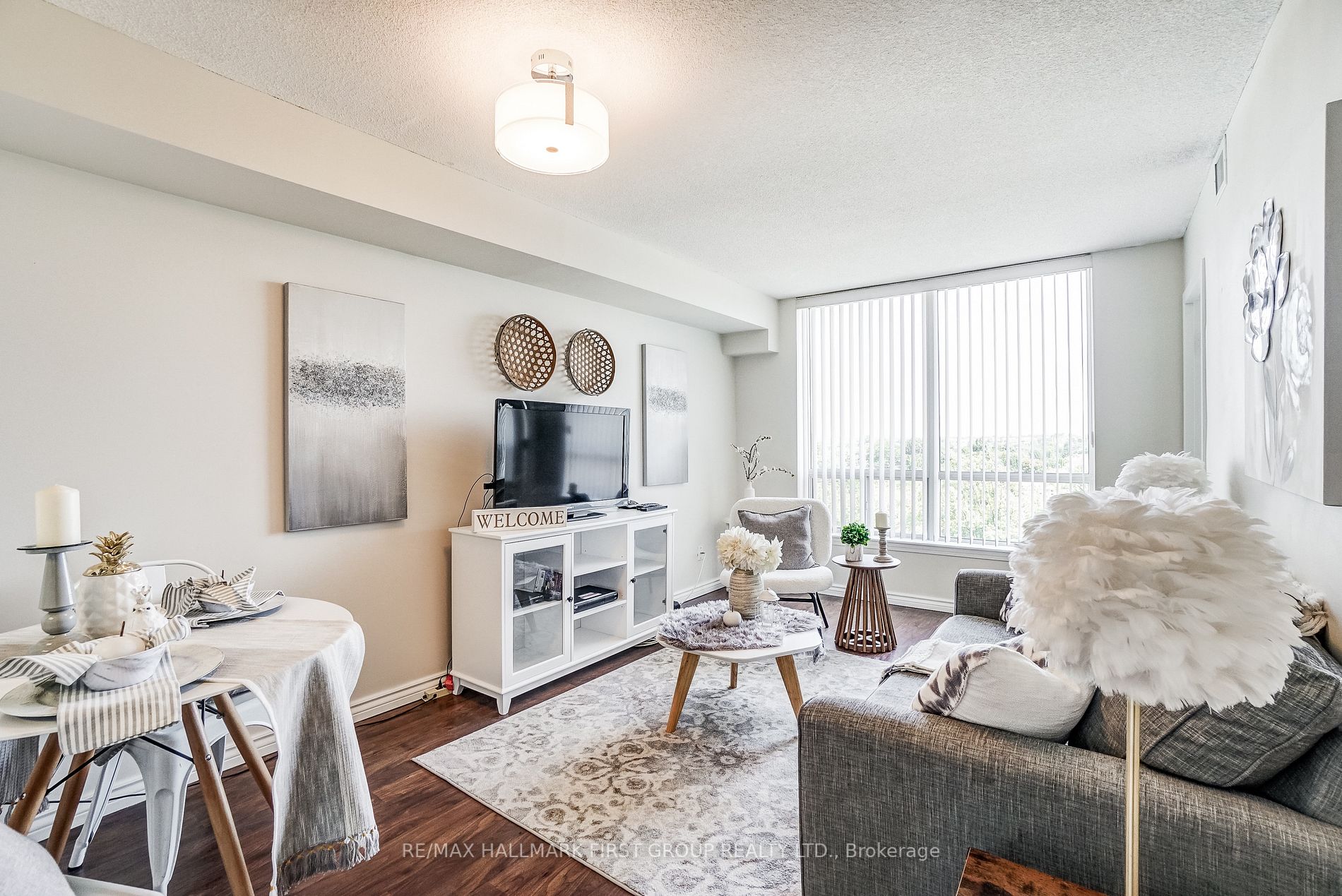 711 Rossland Rd, #501