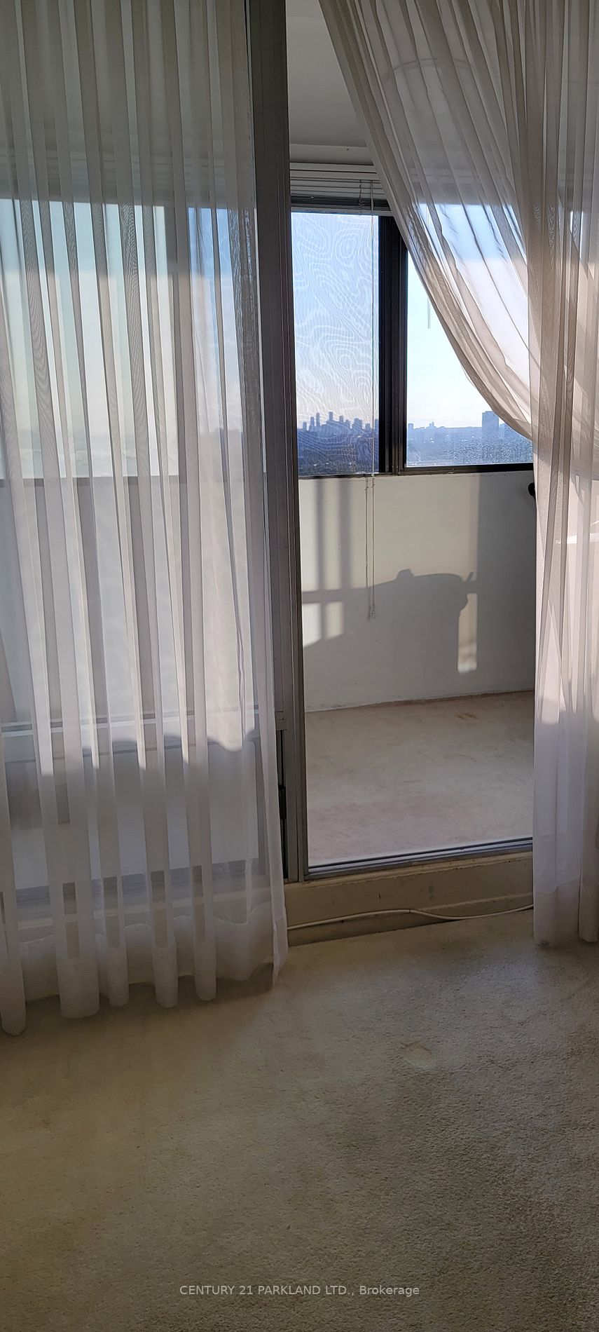 1 Massey Sq, #2714