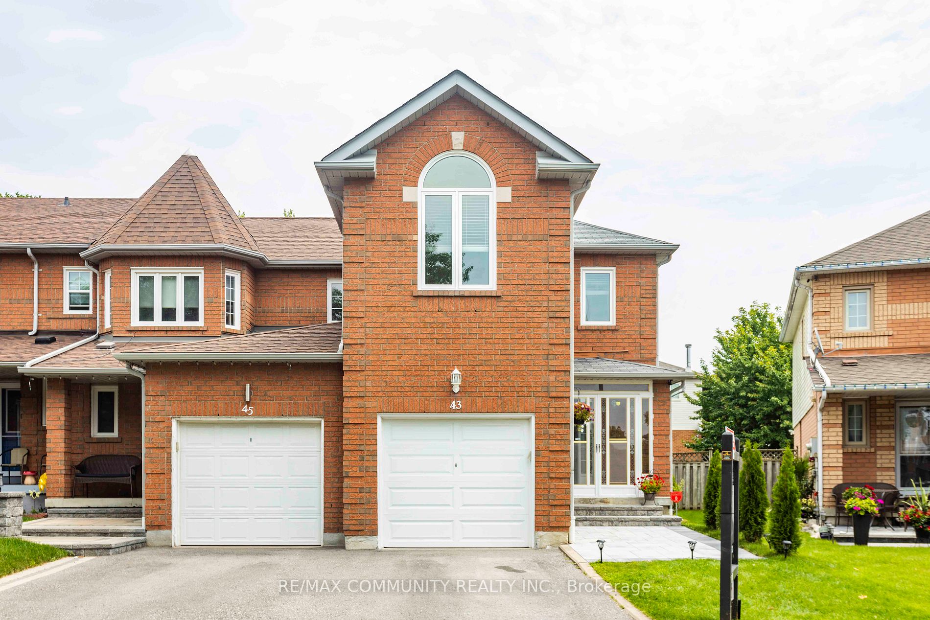 43 Creekwood Cres