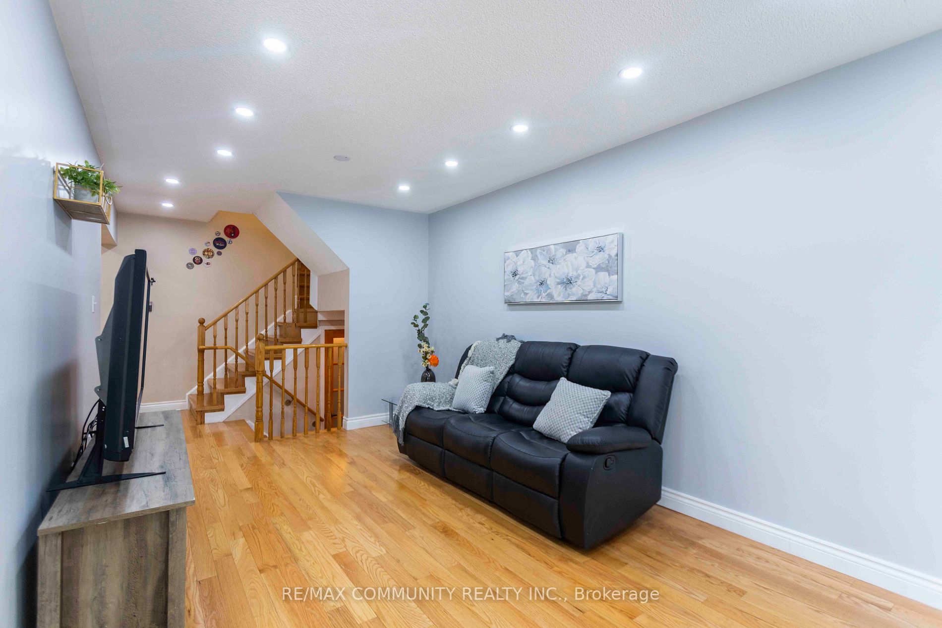 43 Creekwood Cres