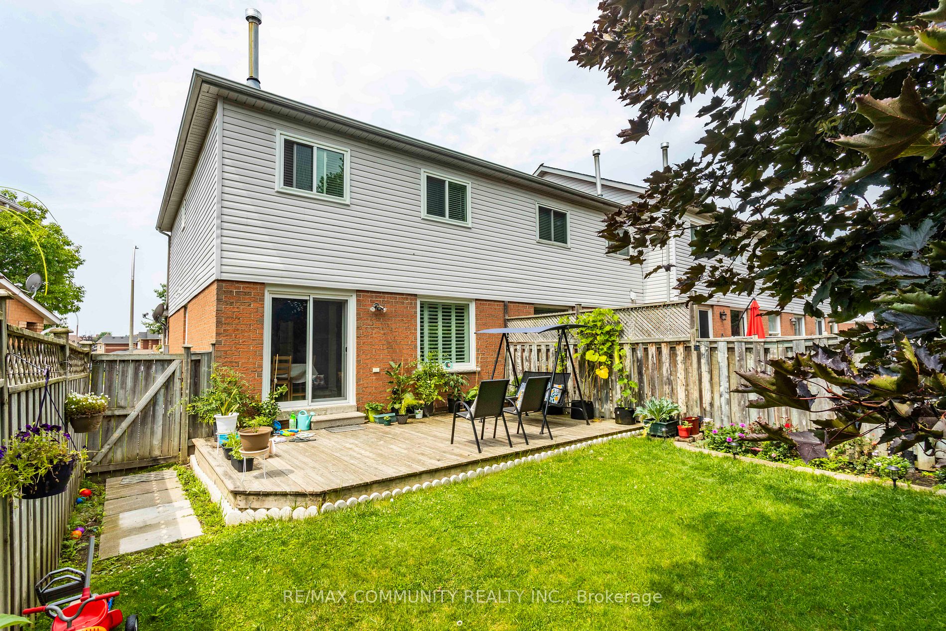 43 Creekwood Cres