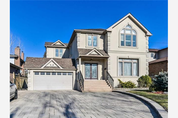 113 Gooderham Dr, Toronto
