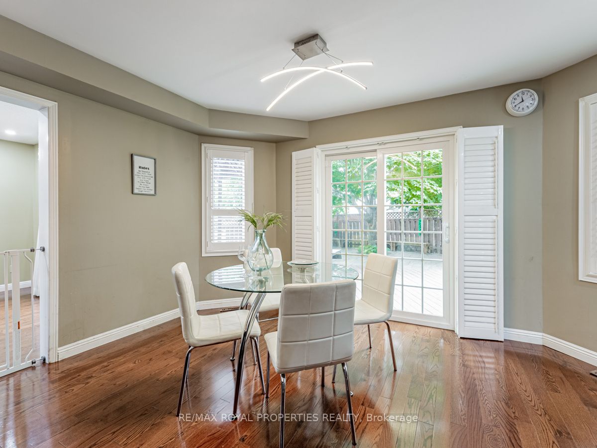 2388 Wildwood Crescent