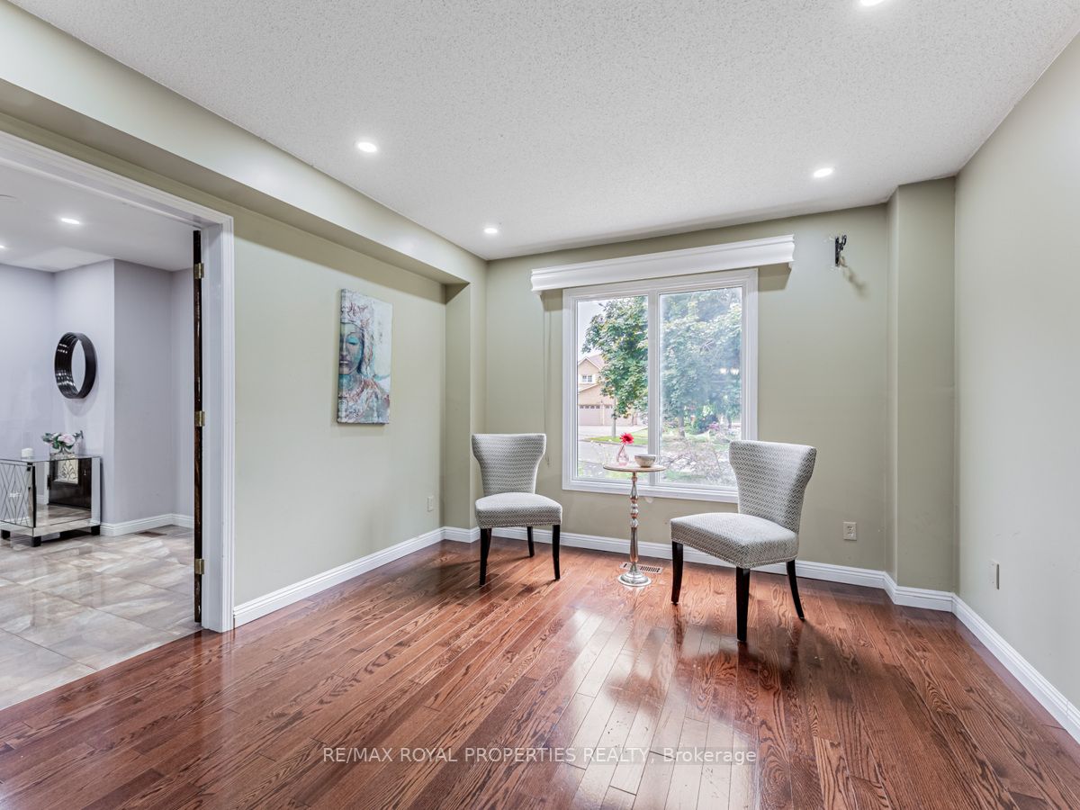 2388 Wildwood Crescent