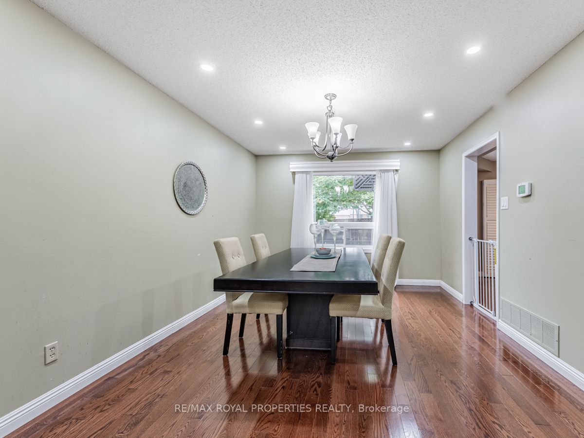 2388 Wildwood Crescent
