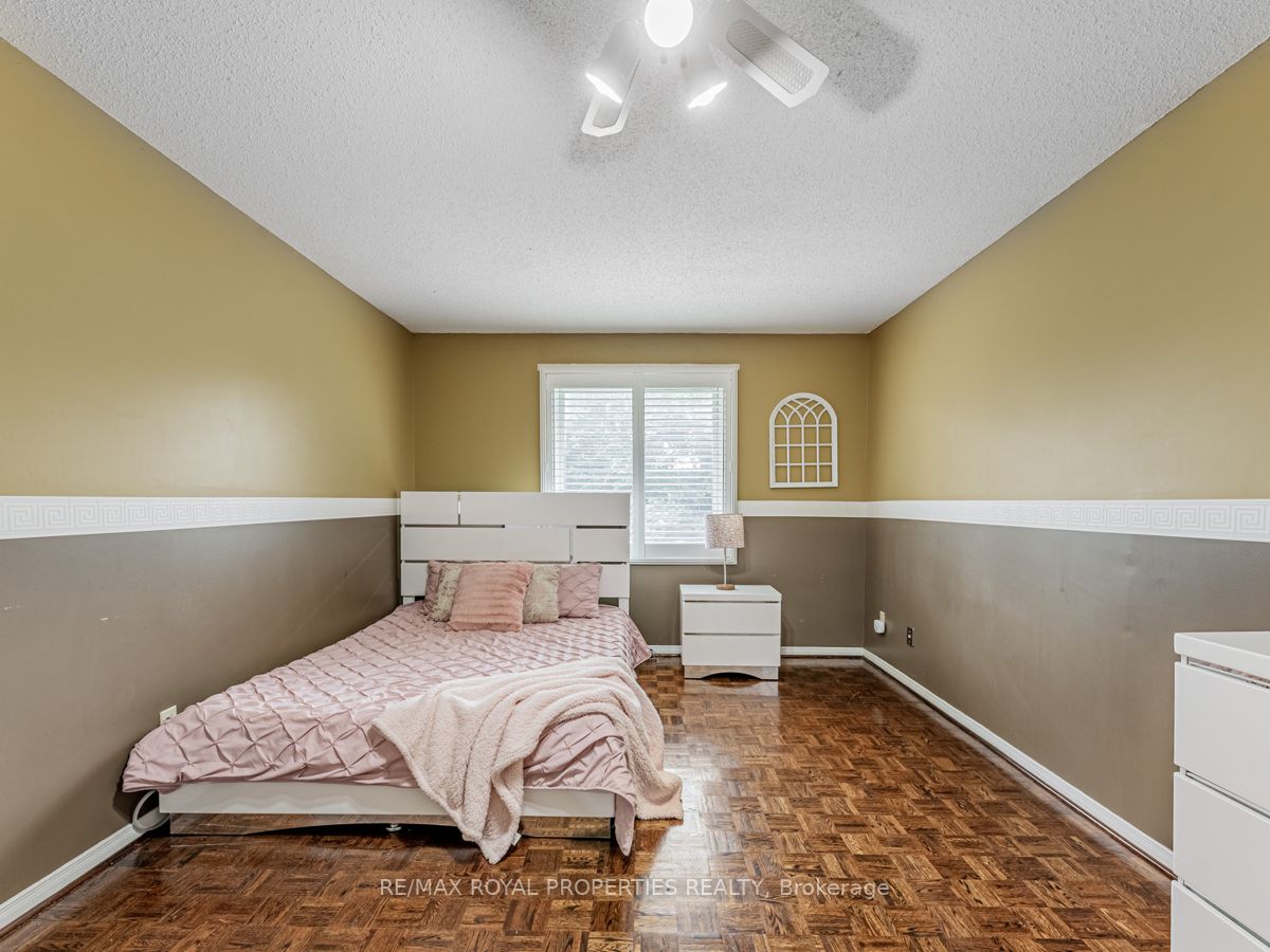 2388 Wildwood Crescent