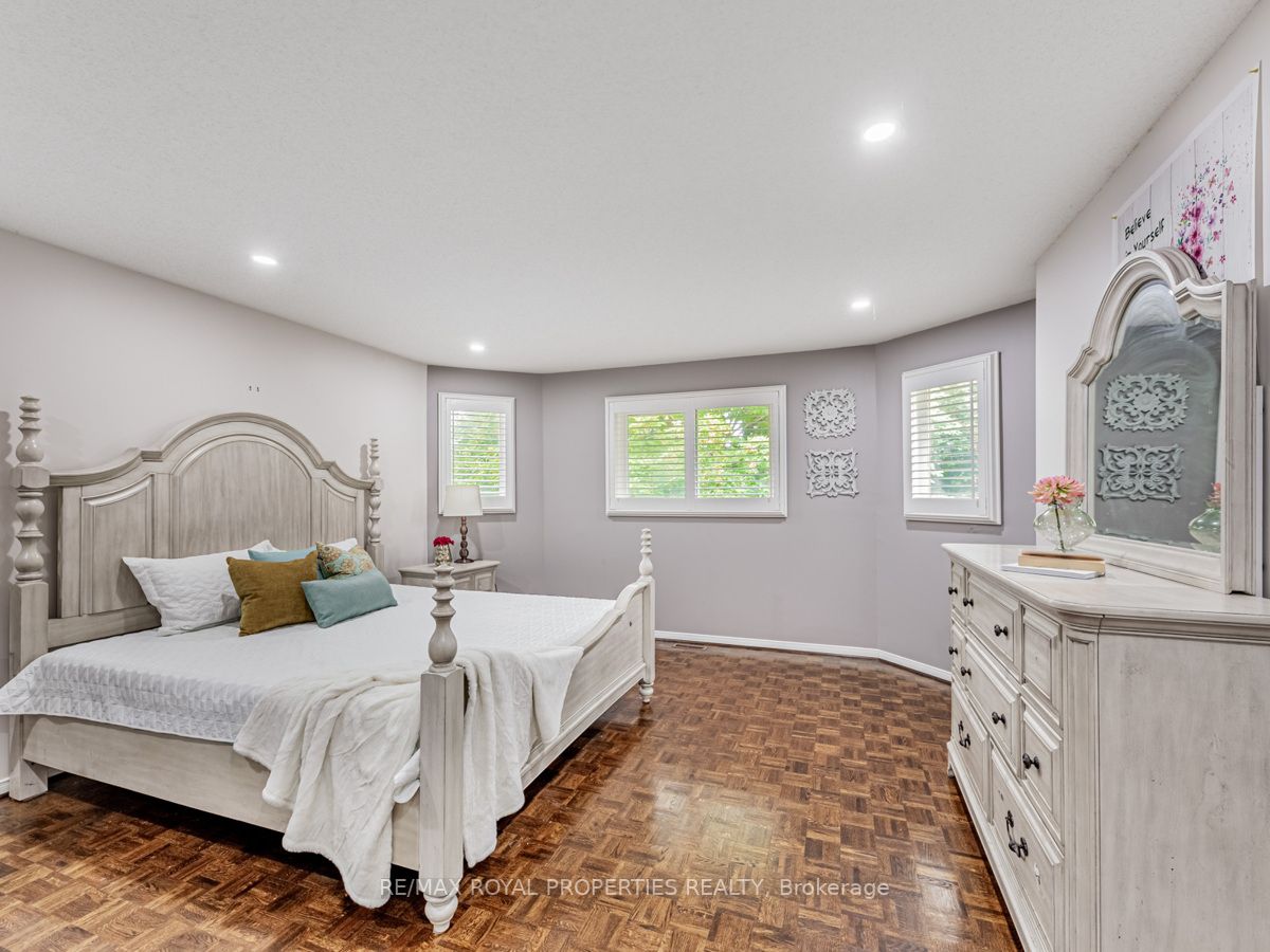 2388 Wildwood Crescent
