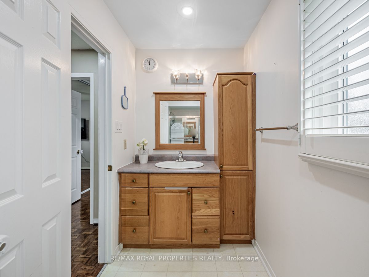 2388 Wildwood Crescent
