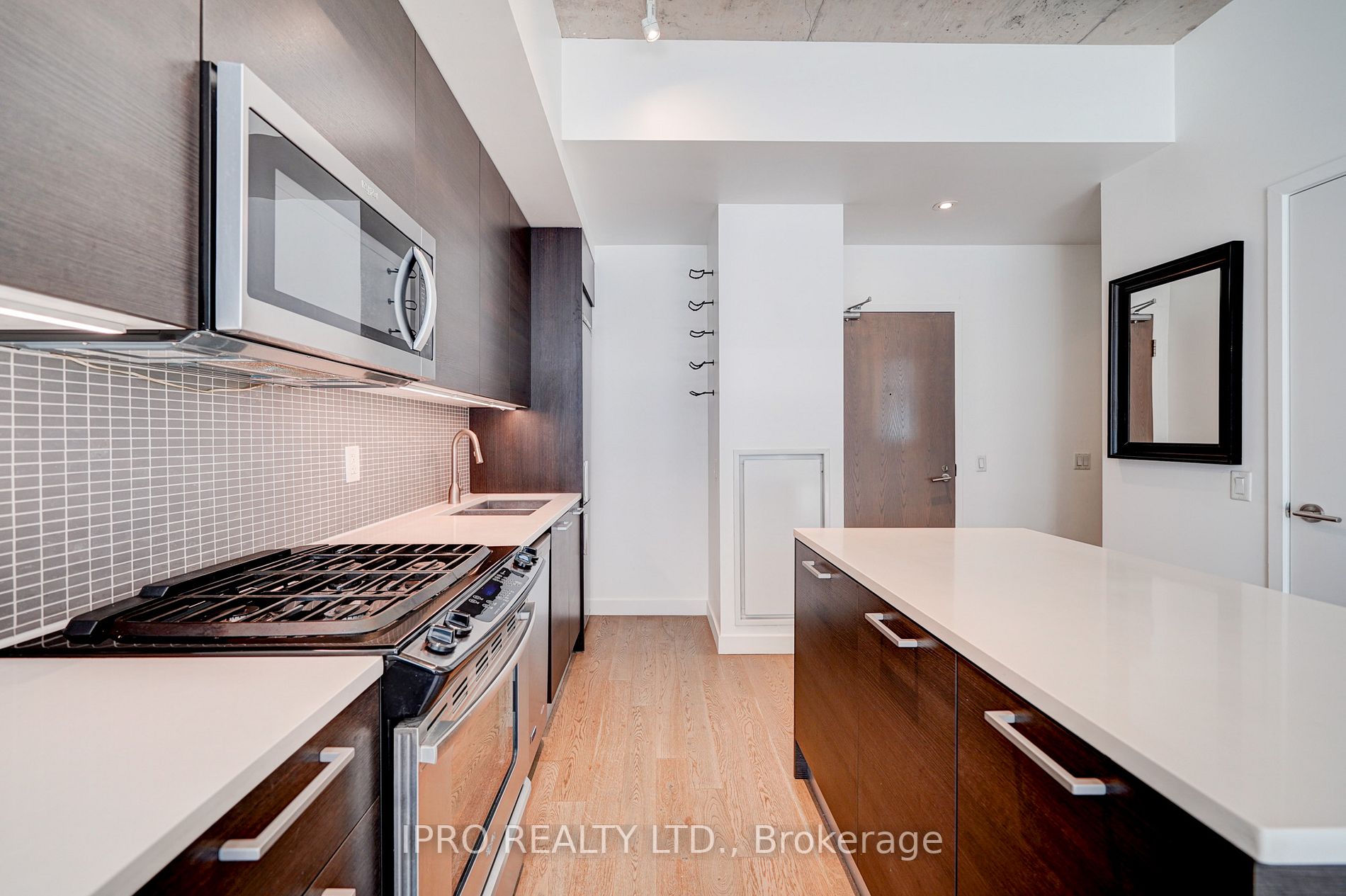90 Broadview Ave, #718