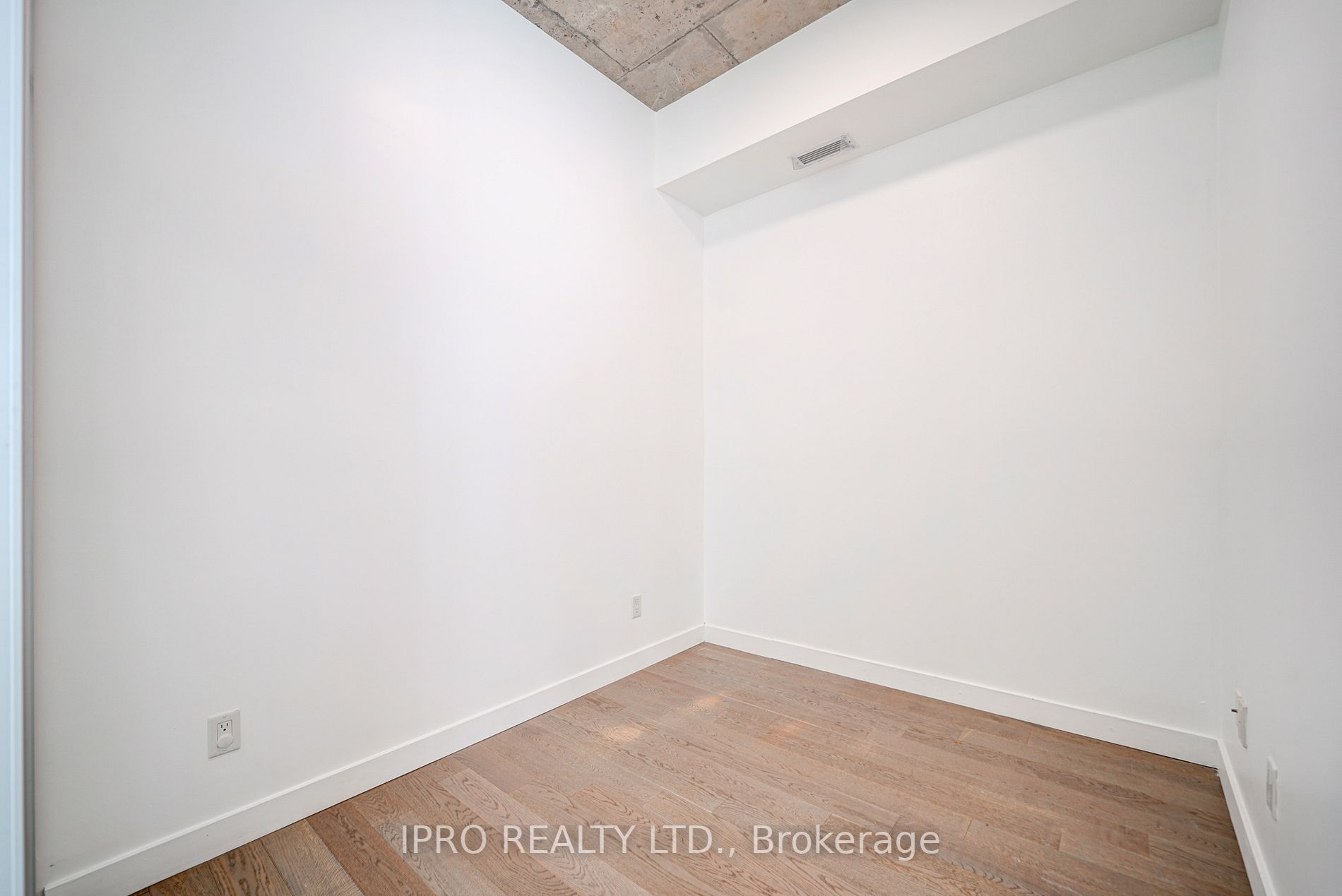 90 Broadview Ave, #718
