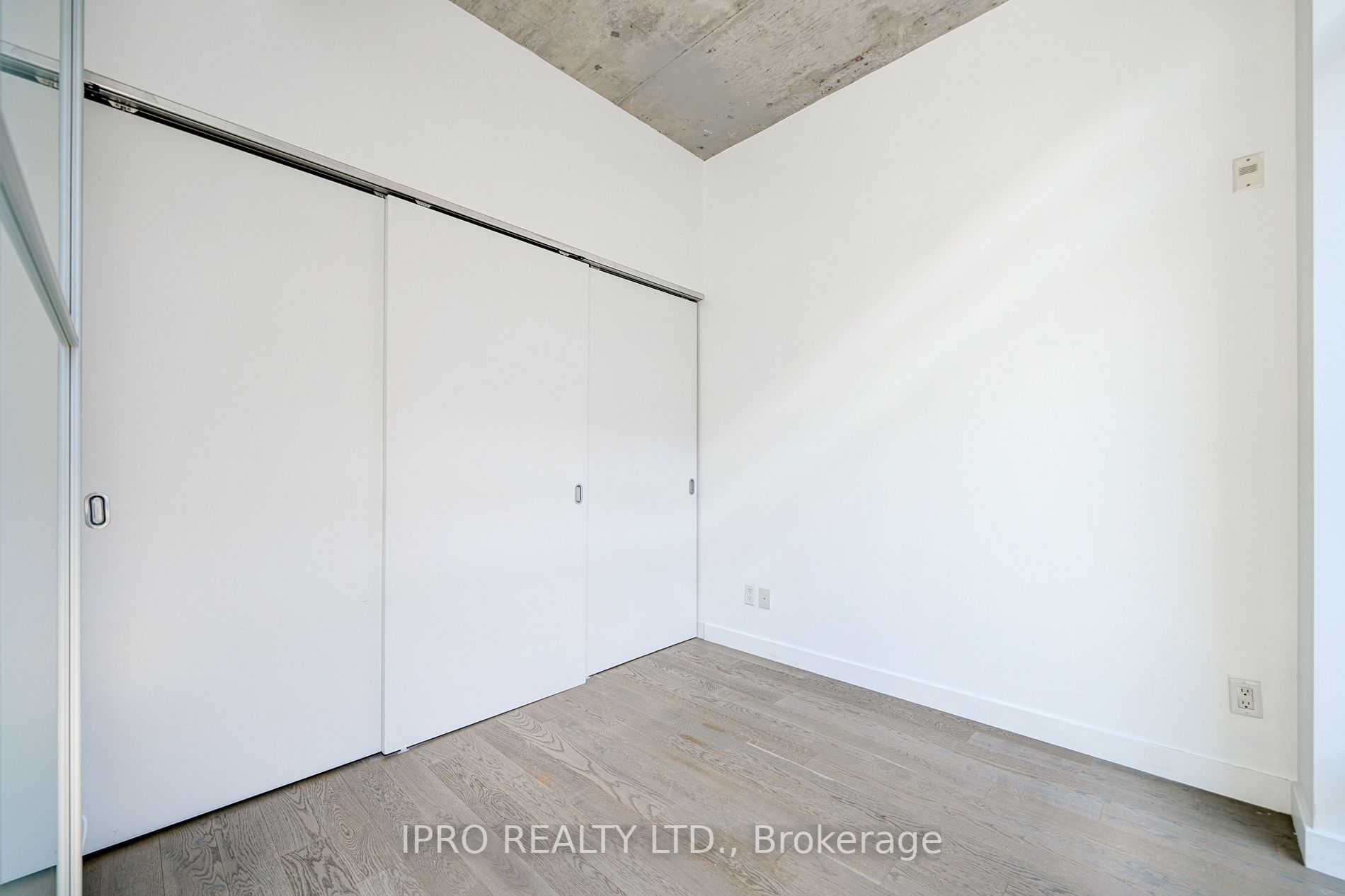 90 Broadview Ave, #718