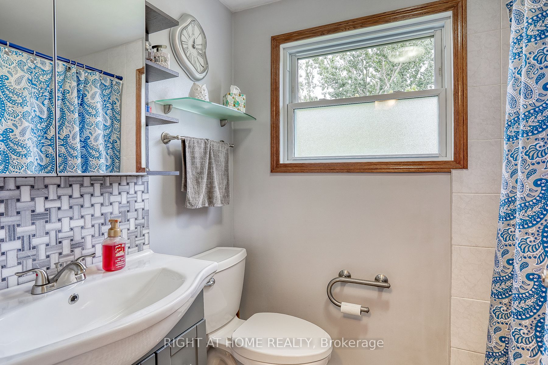 Listing E6711716 - Large Photo # 24