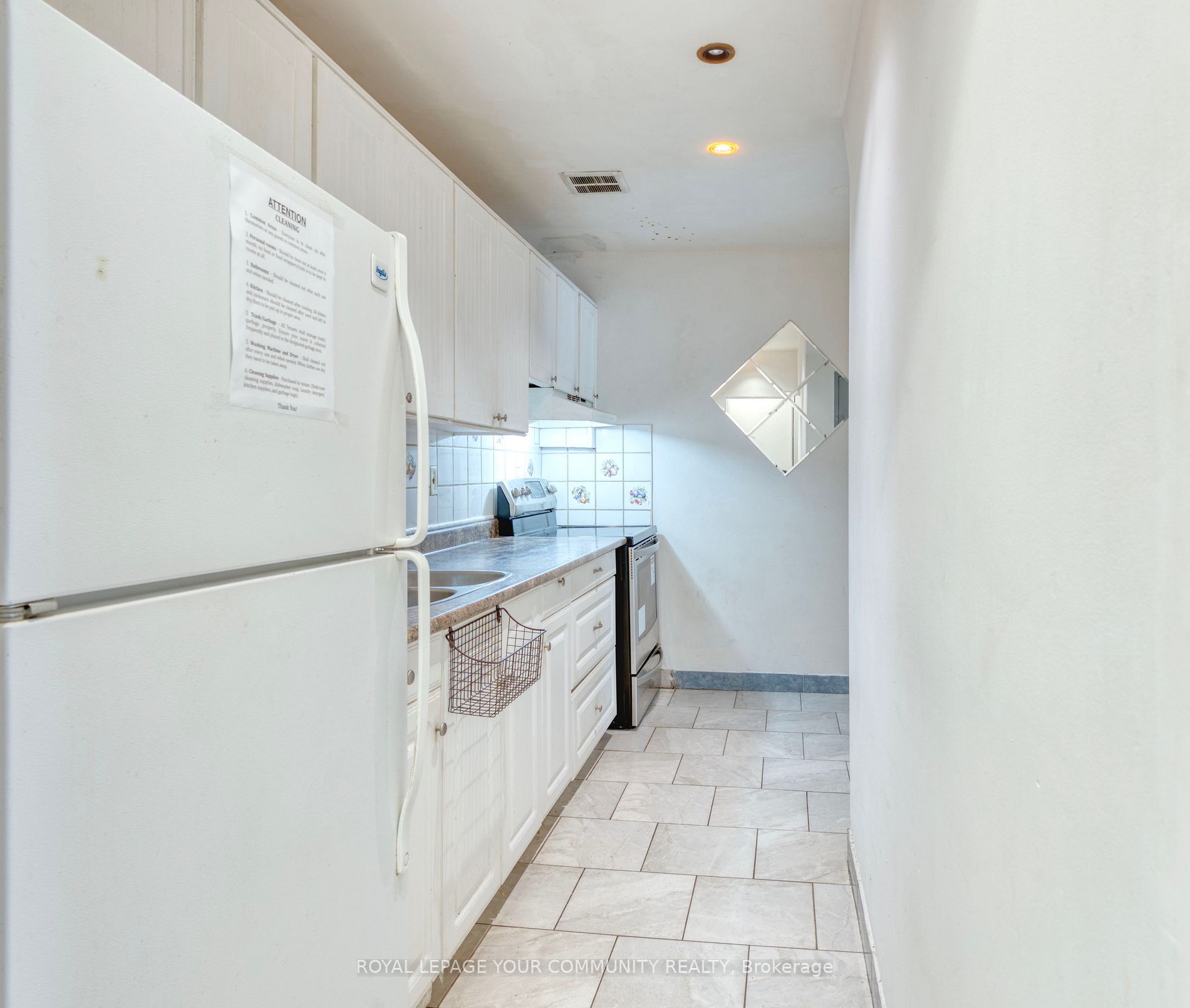 100 Mornelle Court, #1006