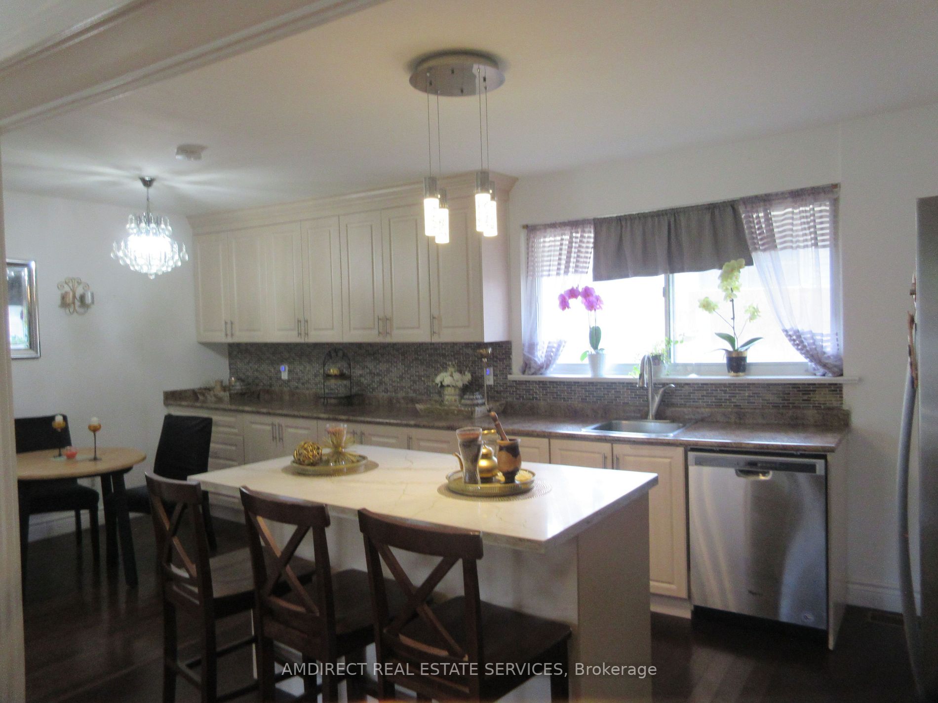 15 Woodgarden Crescent