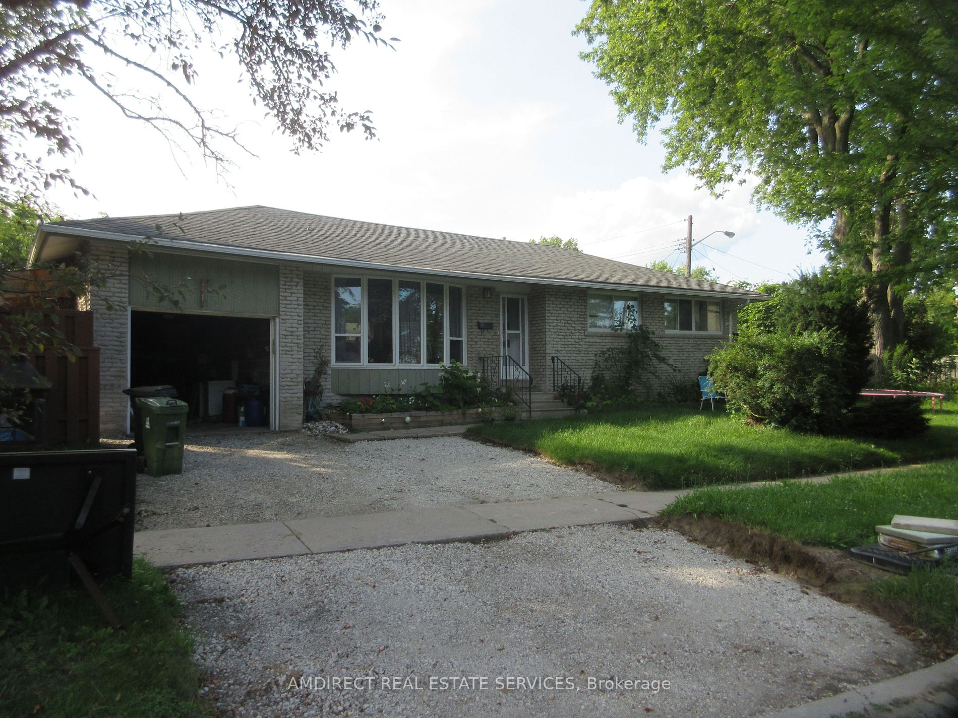 15 Woodgarden Crescent