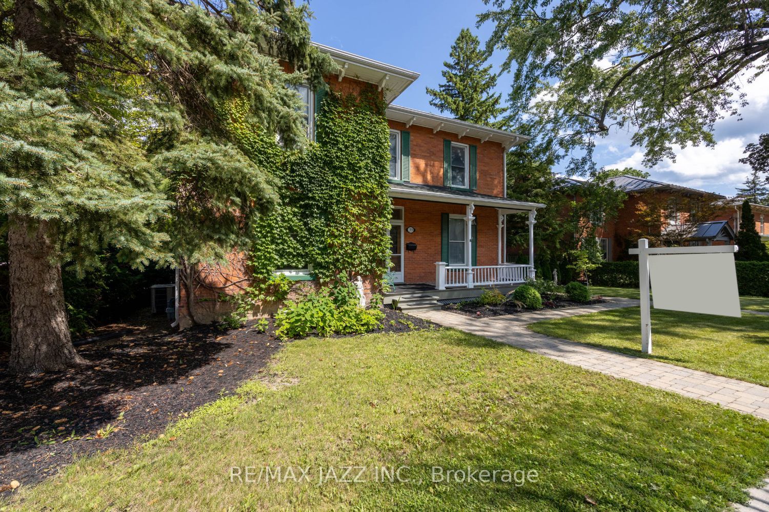 39 Beech Ave