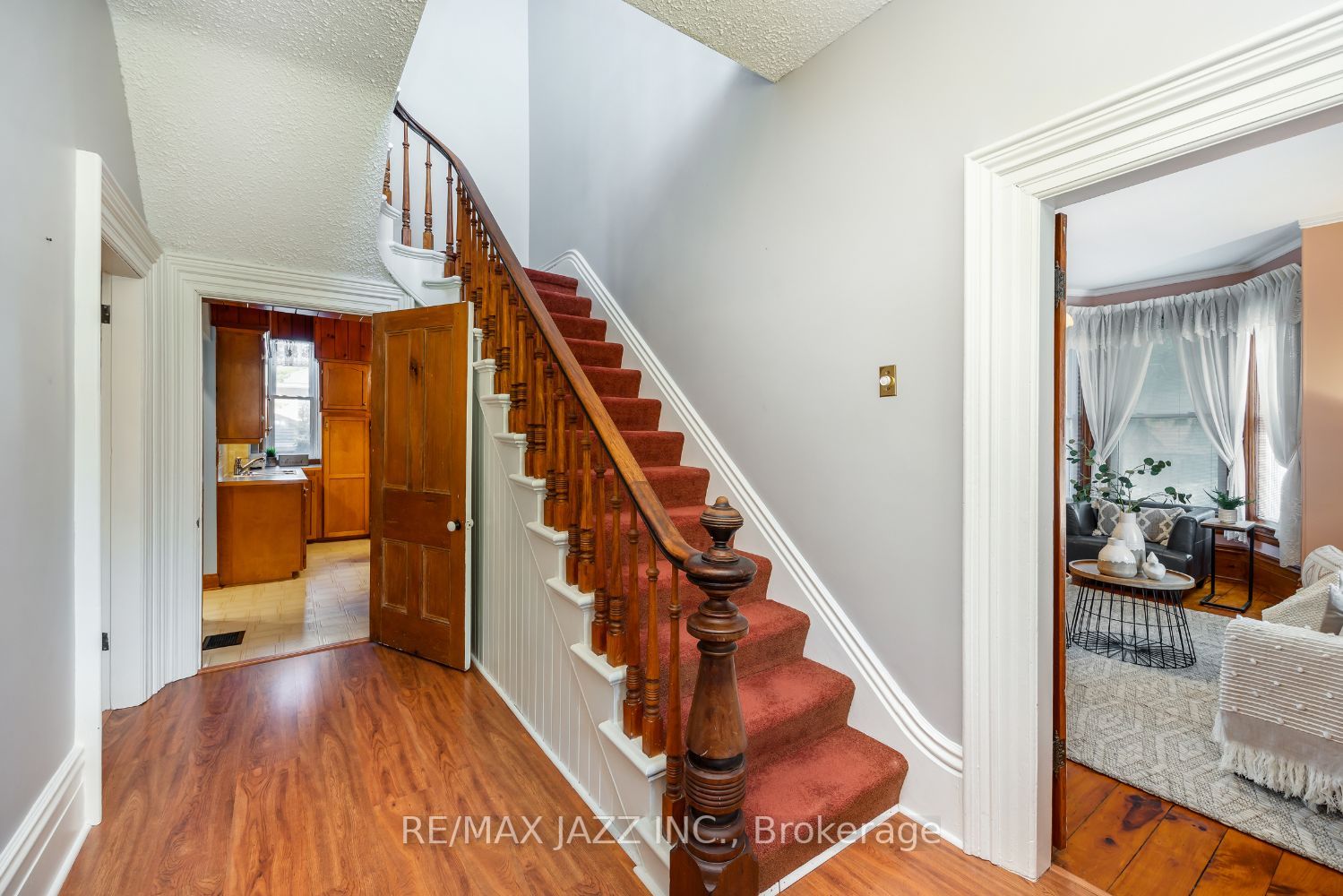 39 Beech Ave