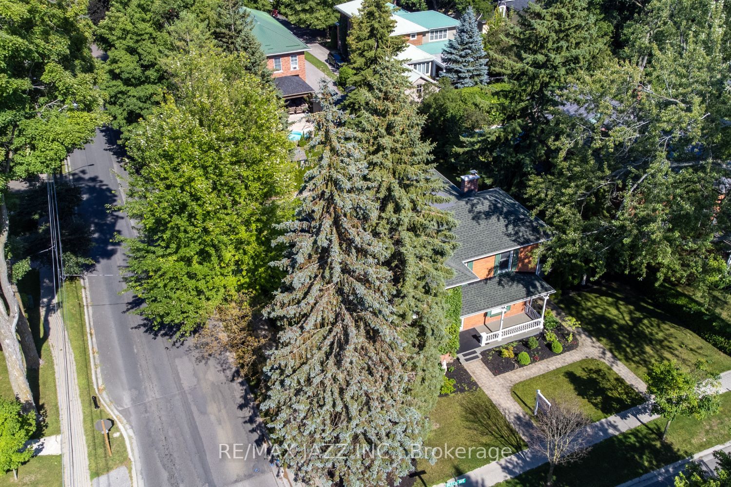 39 Beech Ave