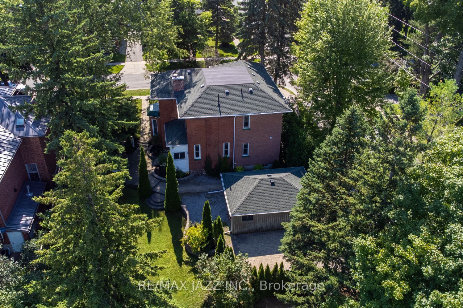 39 Beech Ave