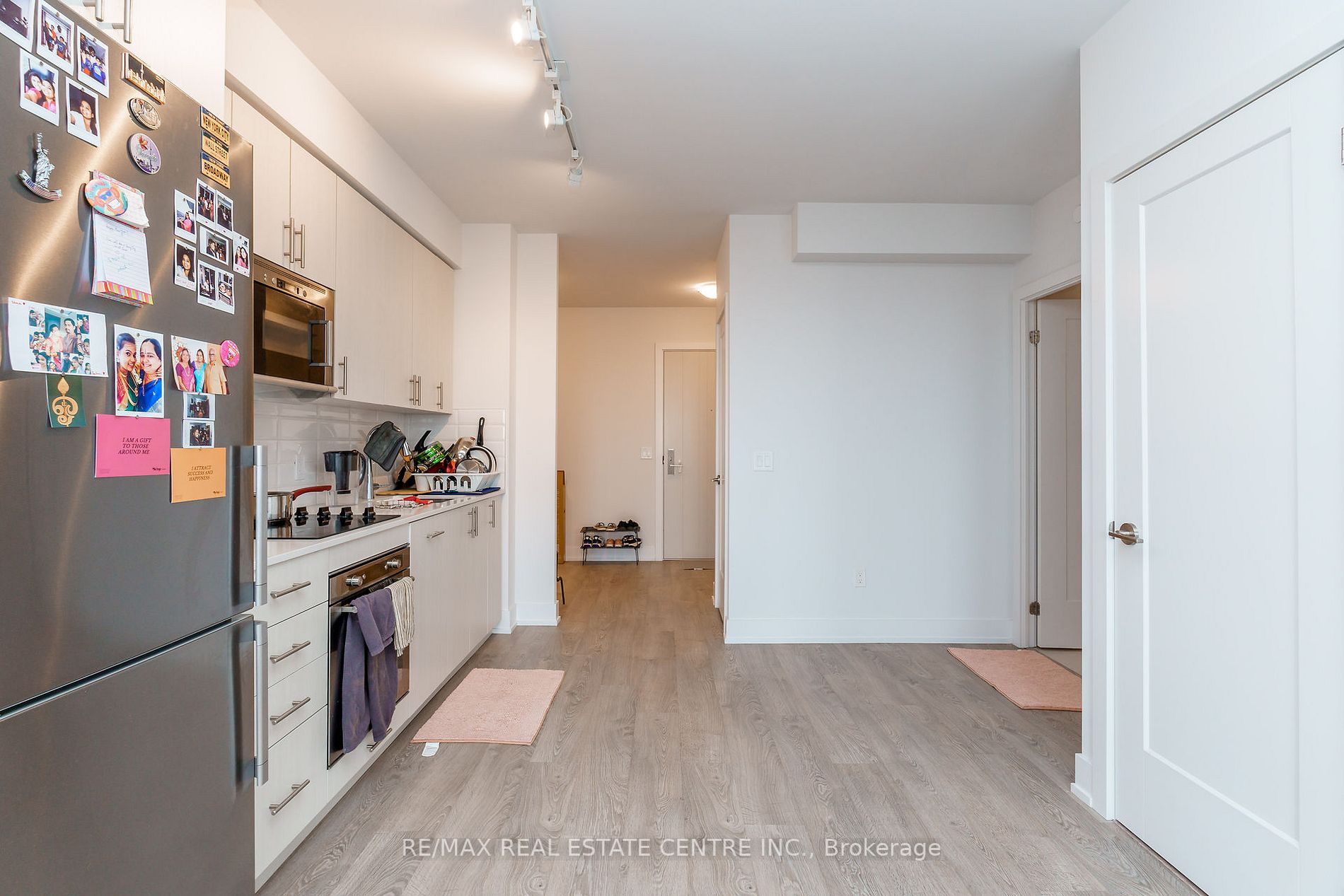 2550 Simcoe St, #1412