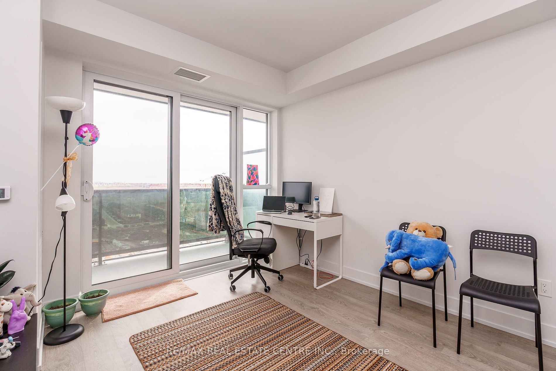 2550 Simcoe St, #1412