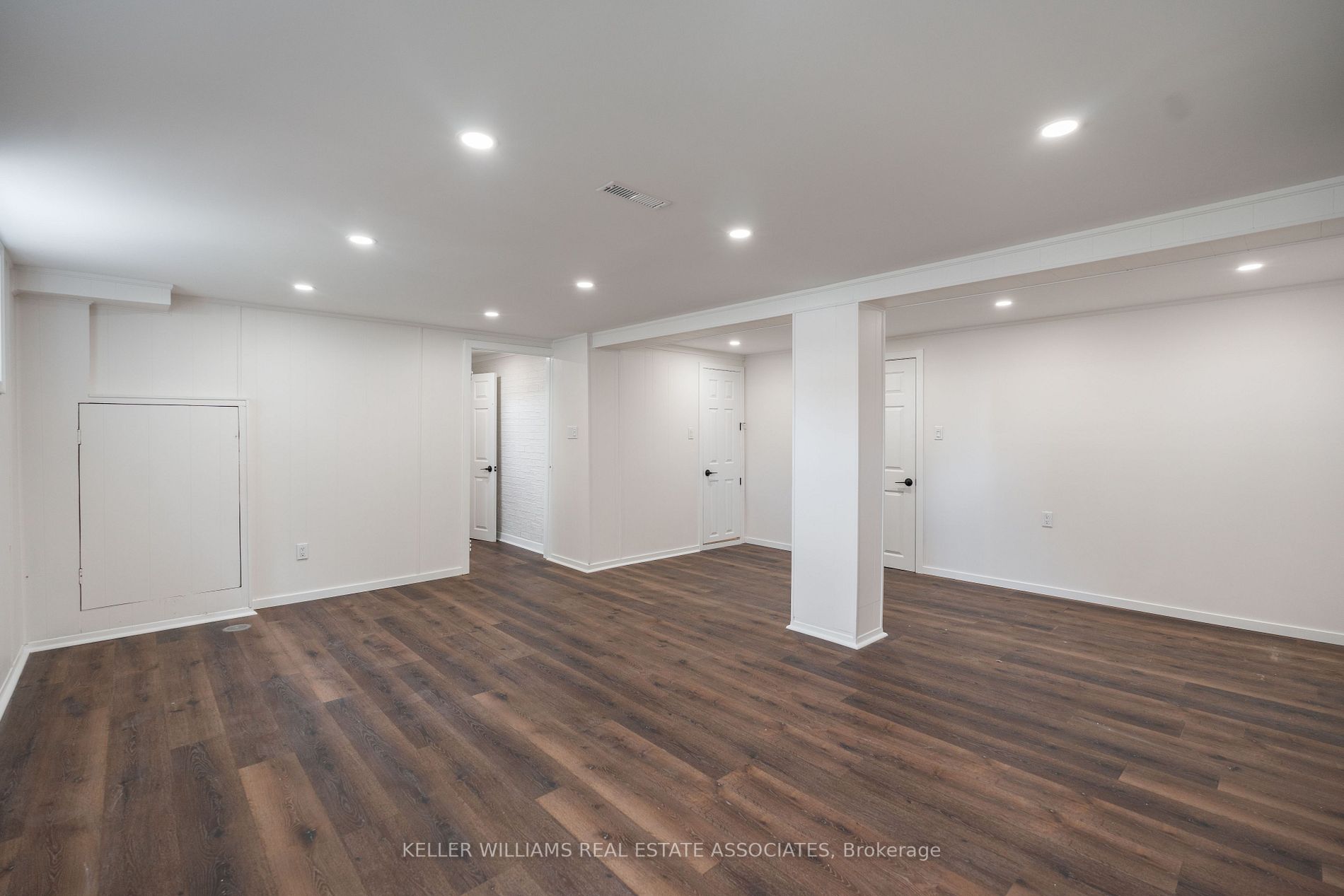 916 Greenwood Cres
