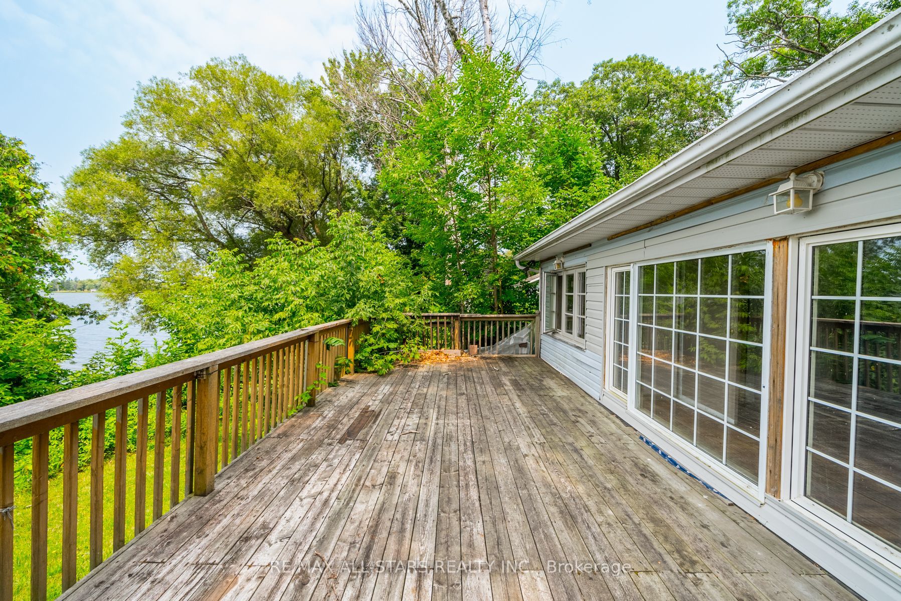 358 Platten Blvd