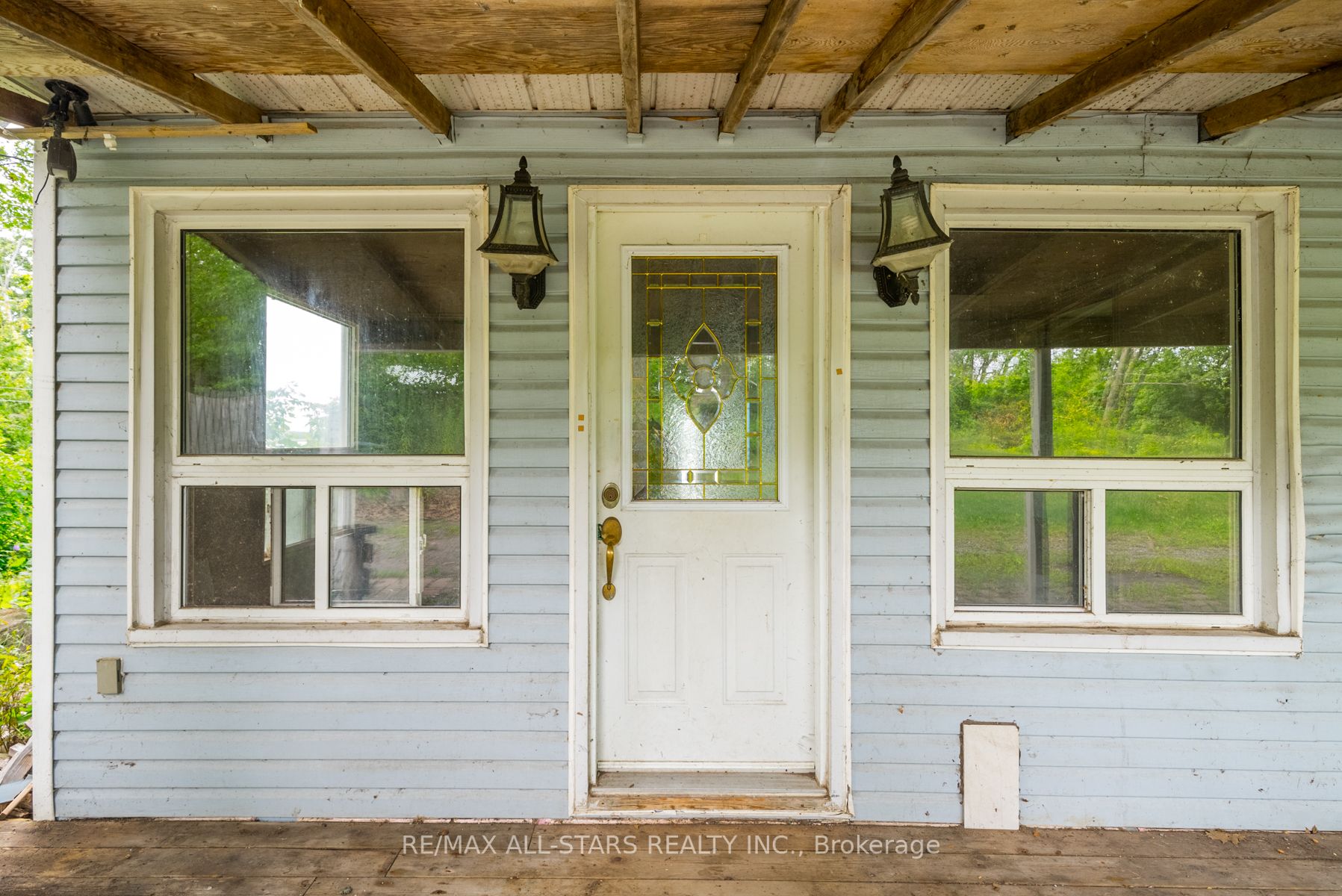 358 Platten Blvd